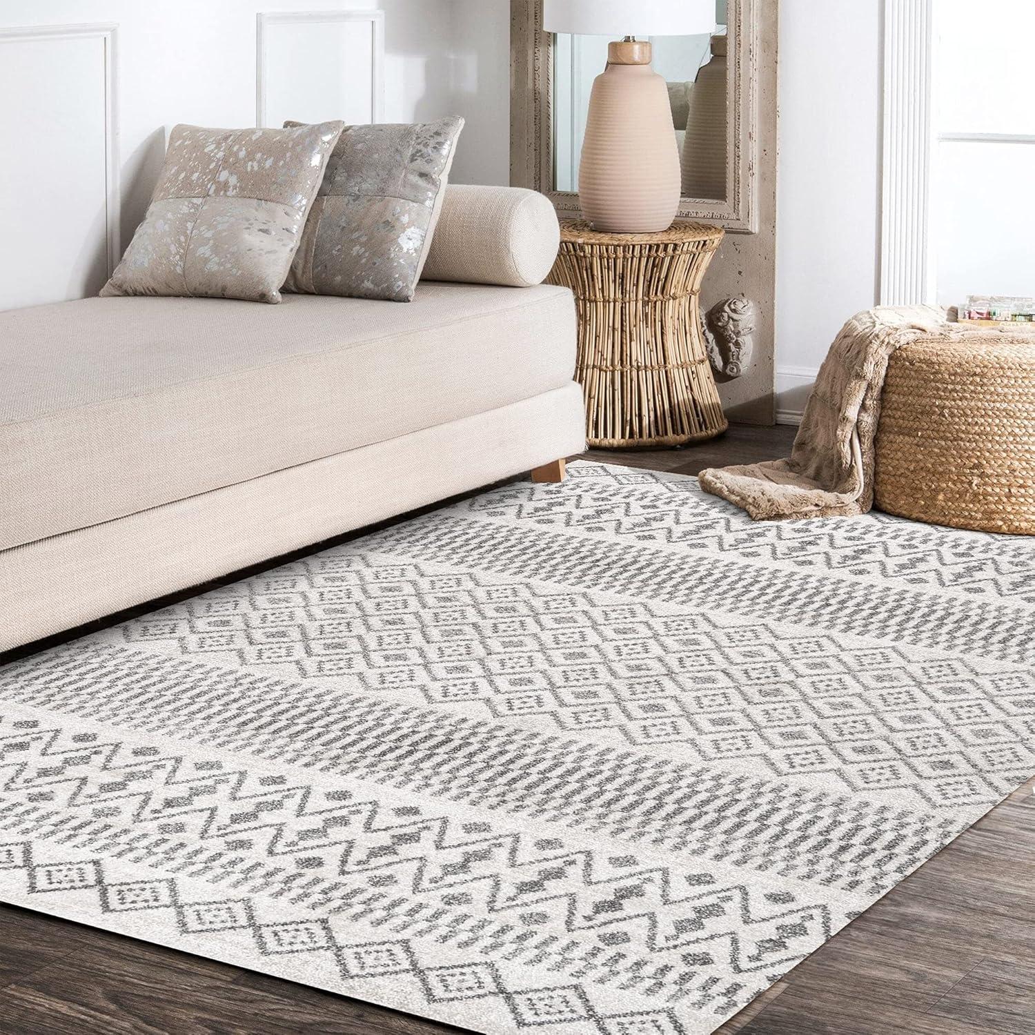 Gray and Cream Geometric Pattern Synthetic Area Rug