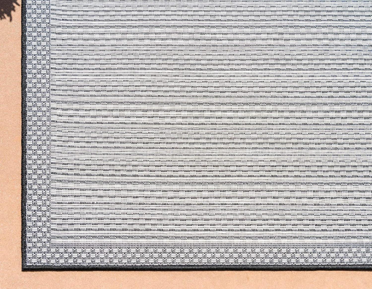 Modern Gray 9' x 12' Outdoor Flatweave Synthetic Rug