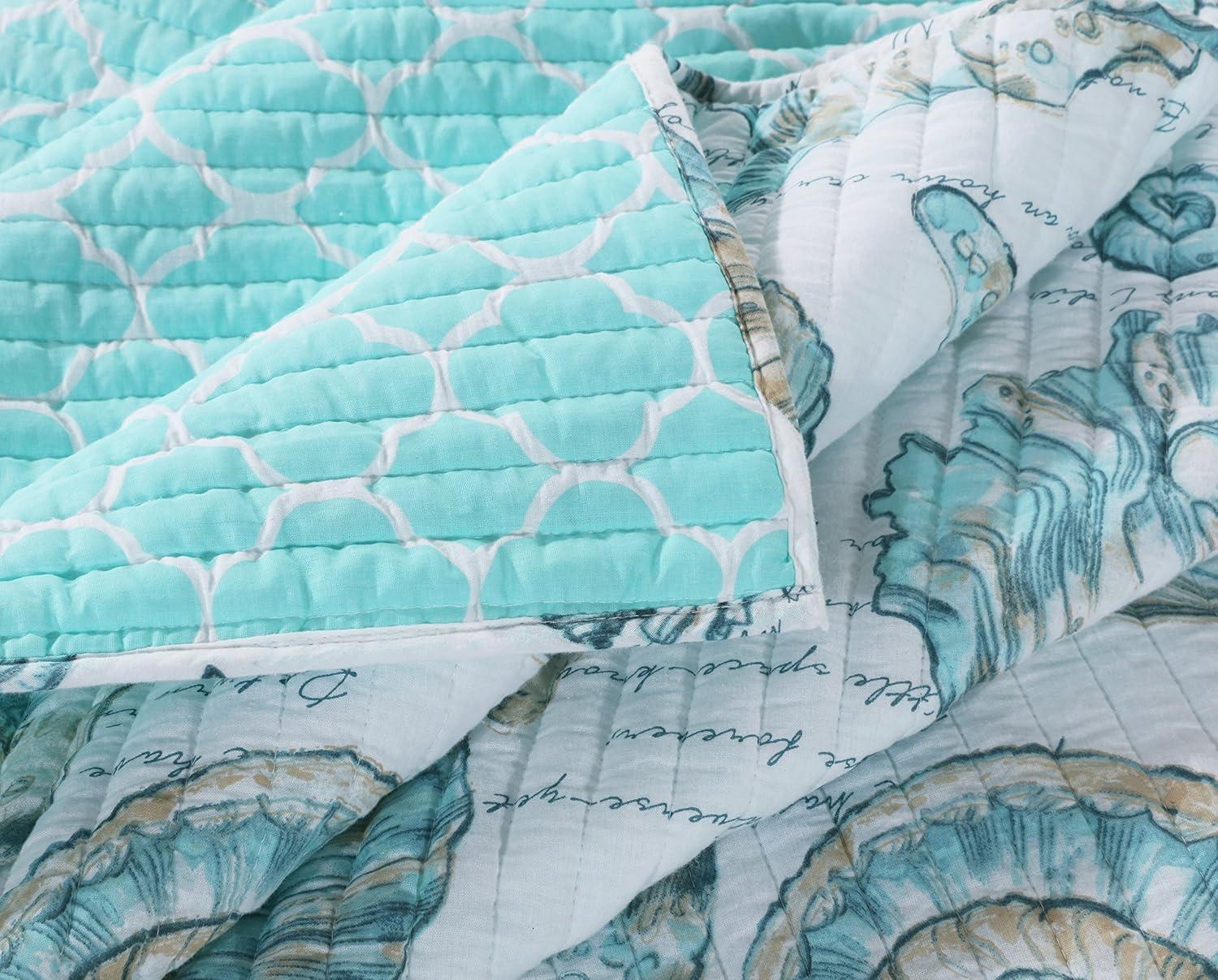 Greenland Home Fashions Cruz Reversible Seashell and Starfish Quilt Set