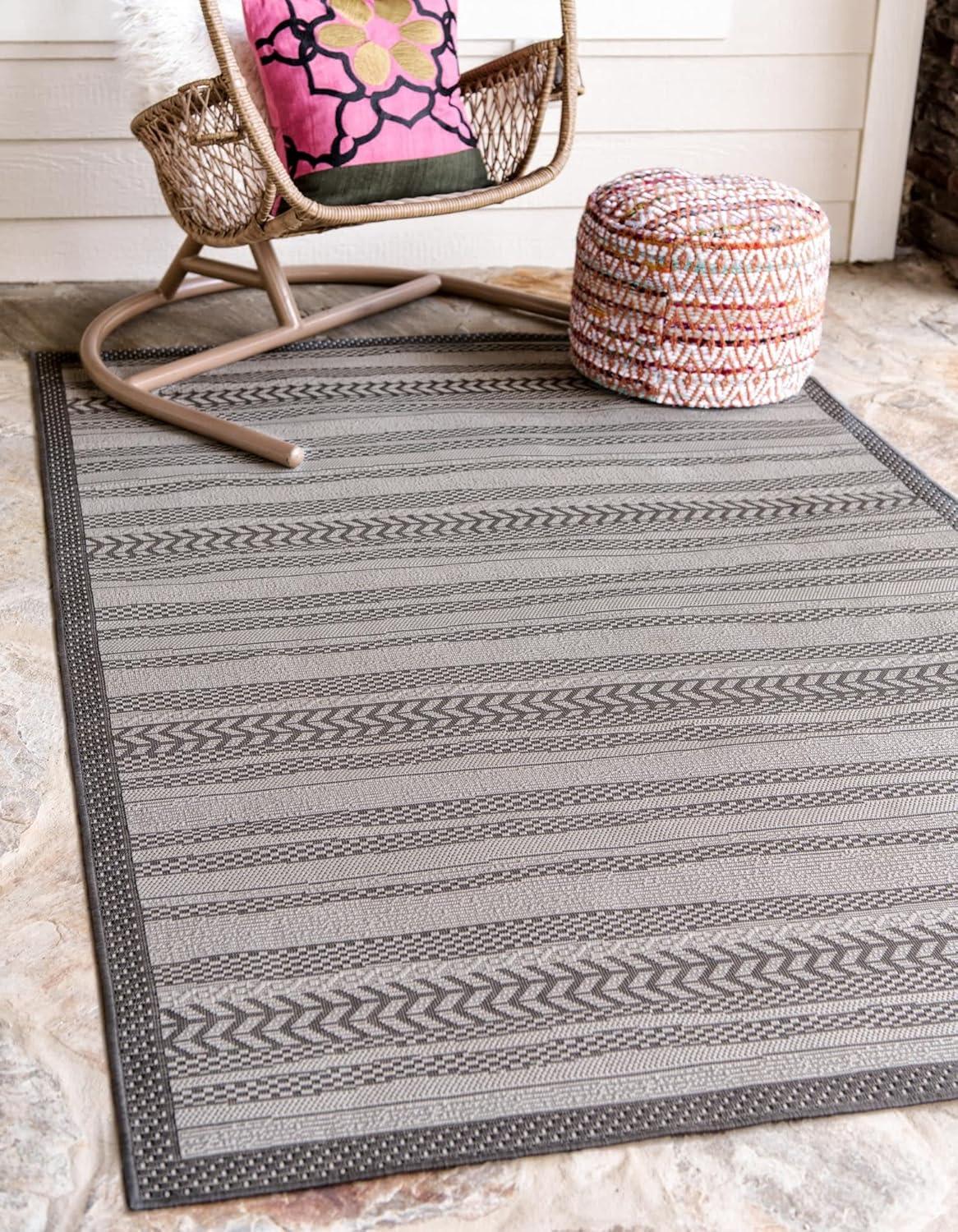 Unique Loom Lines Indoor/Outdoor Border Rug Gray/Silver 3' 3" x 5' 1" Rectangle Border Contemporary Perfect For Patio Deck Garage Entryway