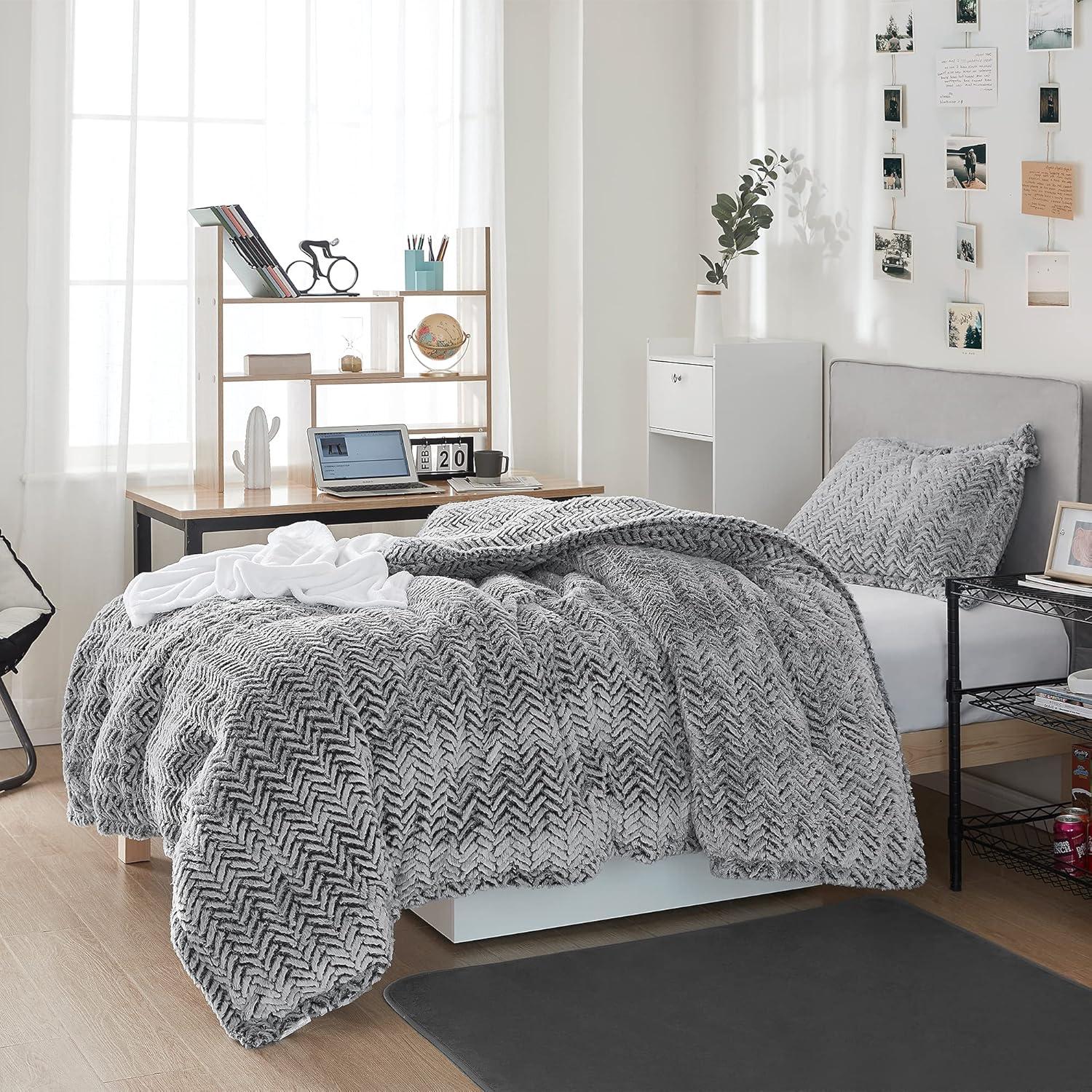 Coma Inducer Peak Of Cozy Baffle Box Stitch Chevron / Zig Zag Comforter Set