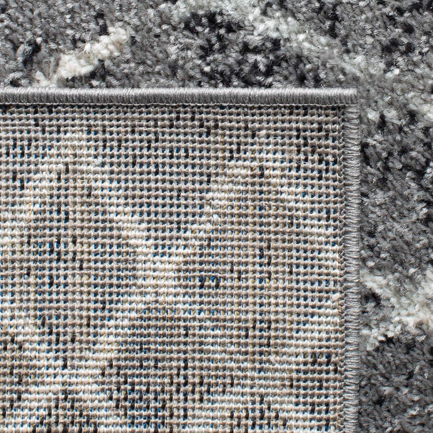 Madison 700 MAD798 Power Loomed Indoor Runner Rug - Charcoal/Ivory - 2'3"x6' - Safavieh