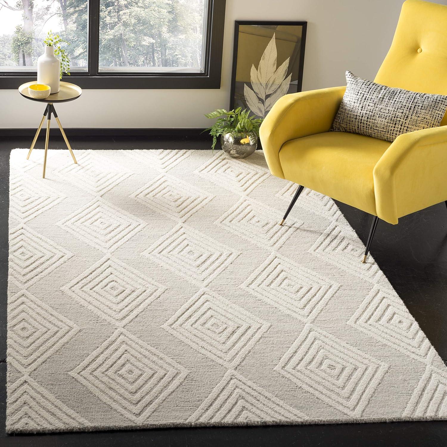 Blossom BLM111 Hand Tufted Area Rug - Silver/Ivory - 5'x8' - Safavieh.
