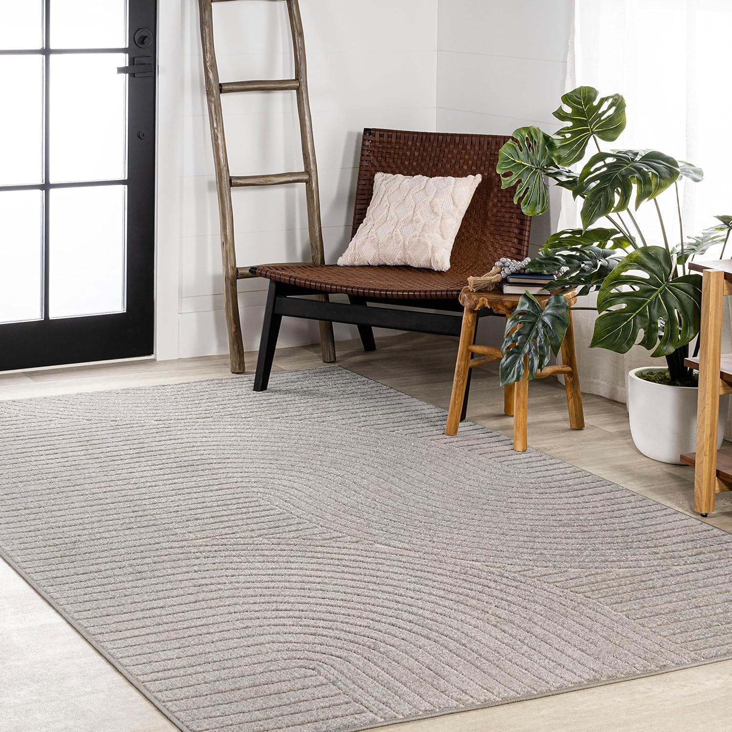 Minimalist Gray/Ivory Geometric Synthetic 5' x 8' Area Rug