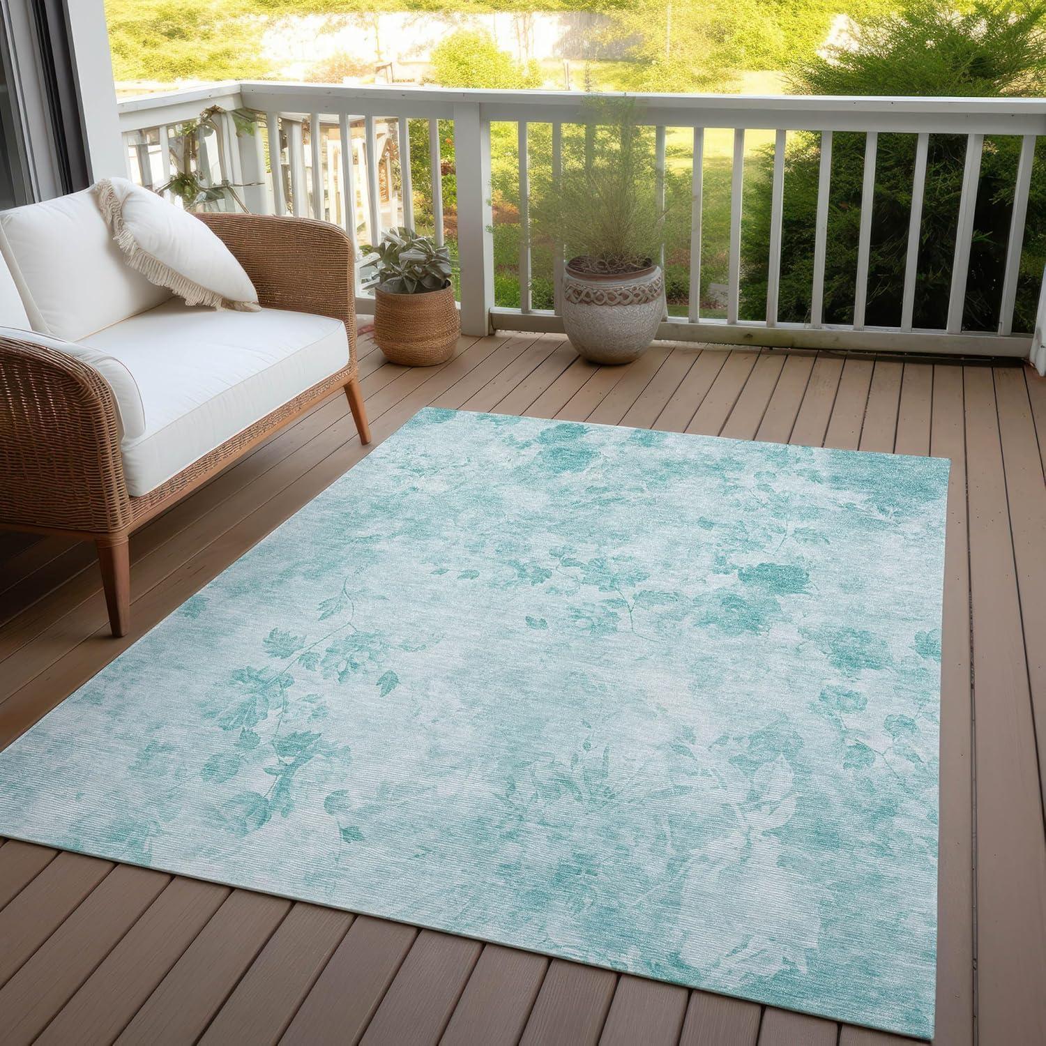 Aqua Floral Synthetic Indoor/Outdoor Washable Area Rug 2'6" x 3'10"