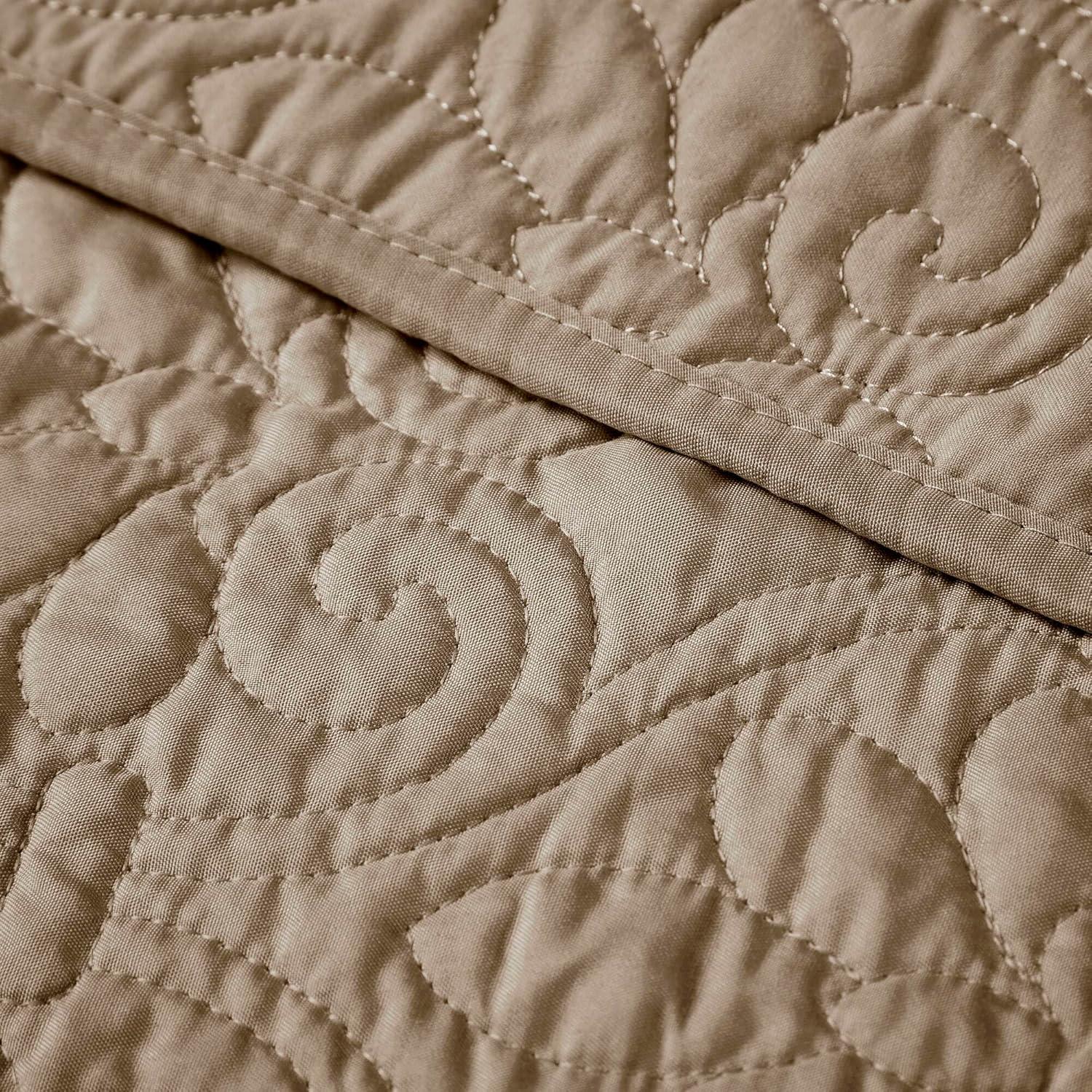 Madison Park Quebec Oversized Quilted Throw