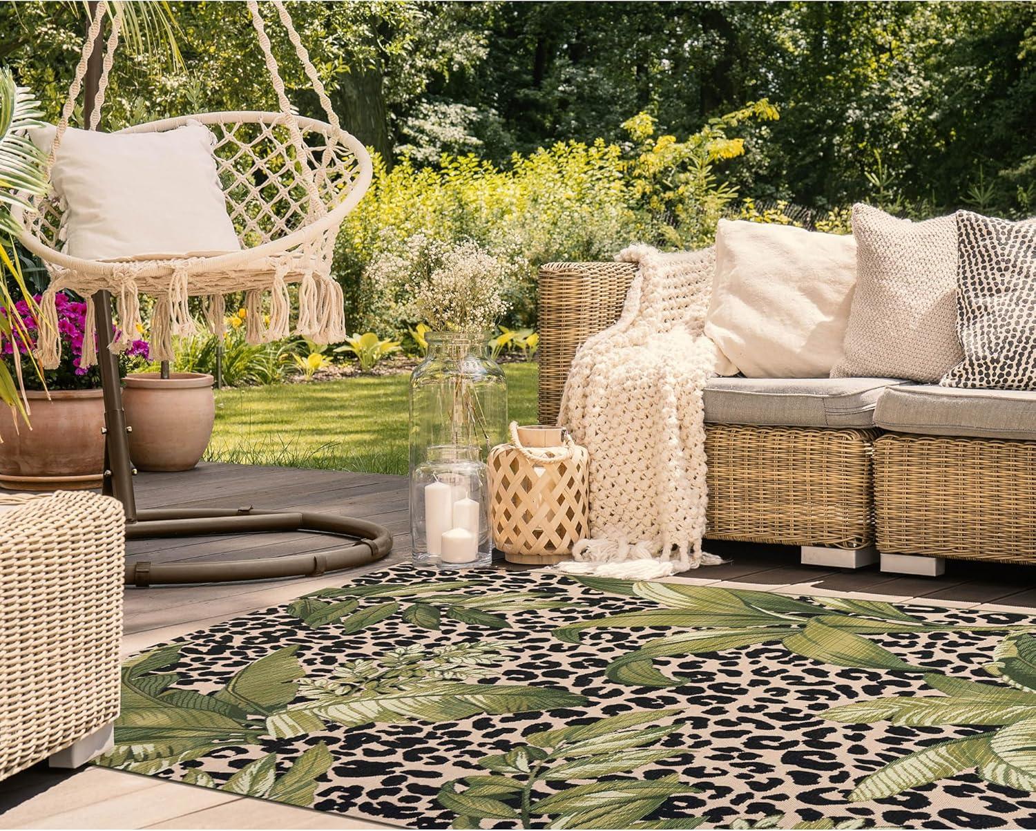 Liora Manne Marina Tropical Indoor/Outdoor Rug..