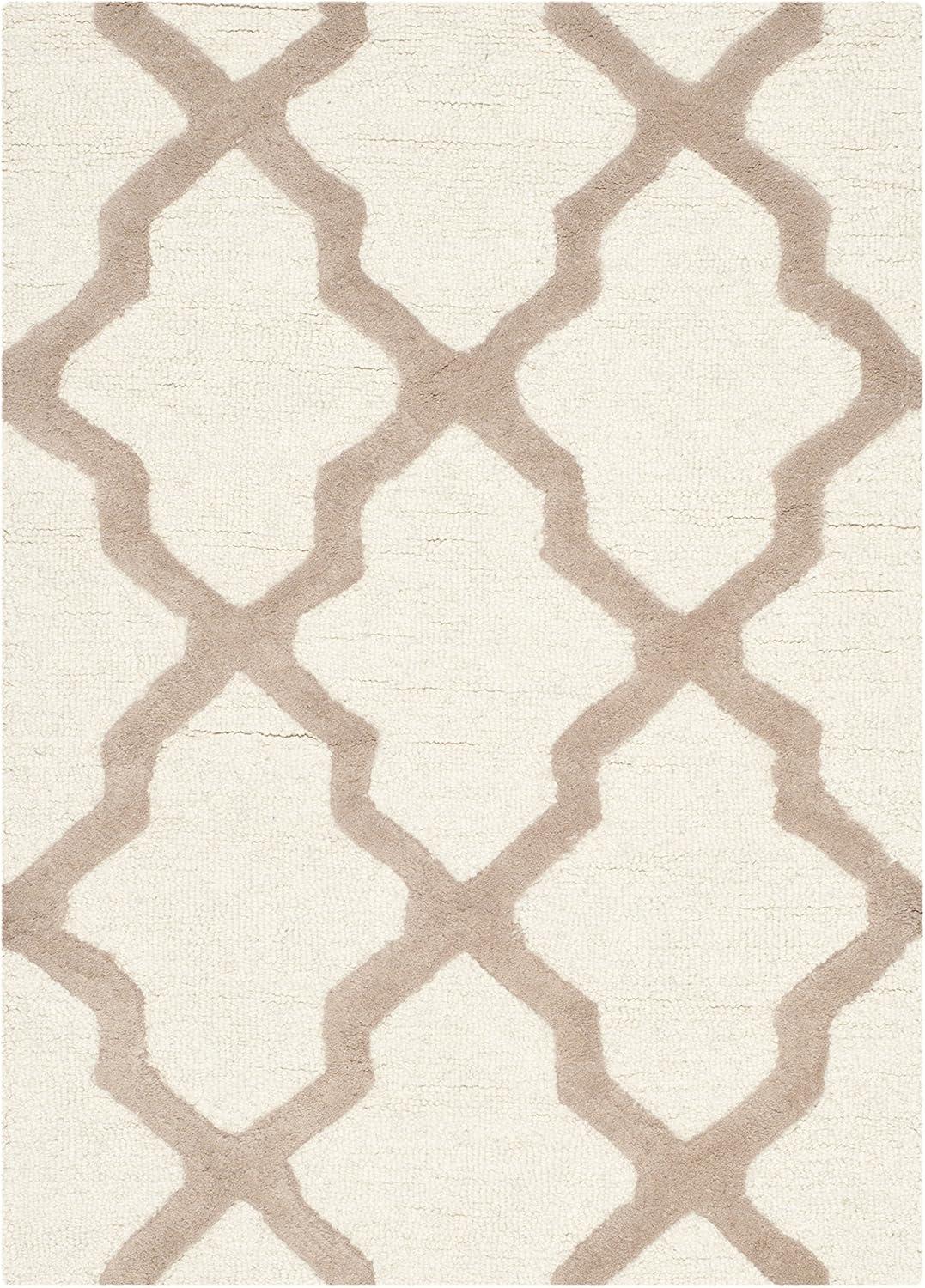 SAFAVIEH Cambridge Liam Geometric Wool Area Rug, Ivory/Beige, 2' x 3'