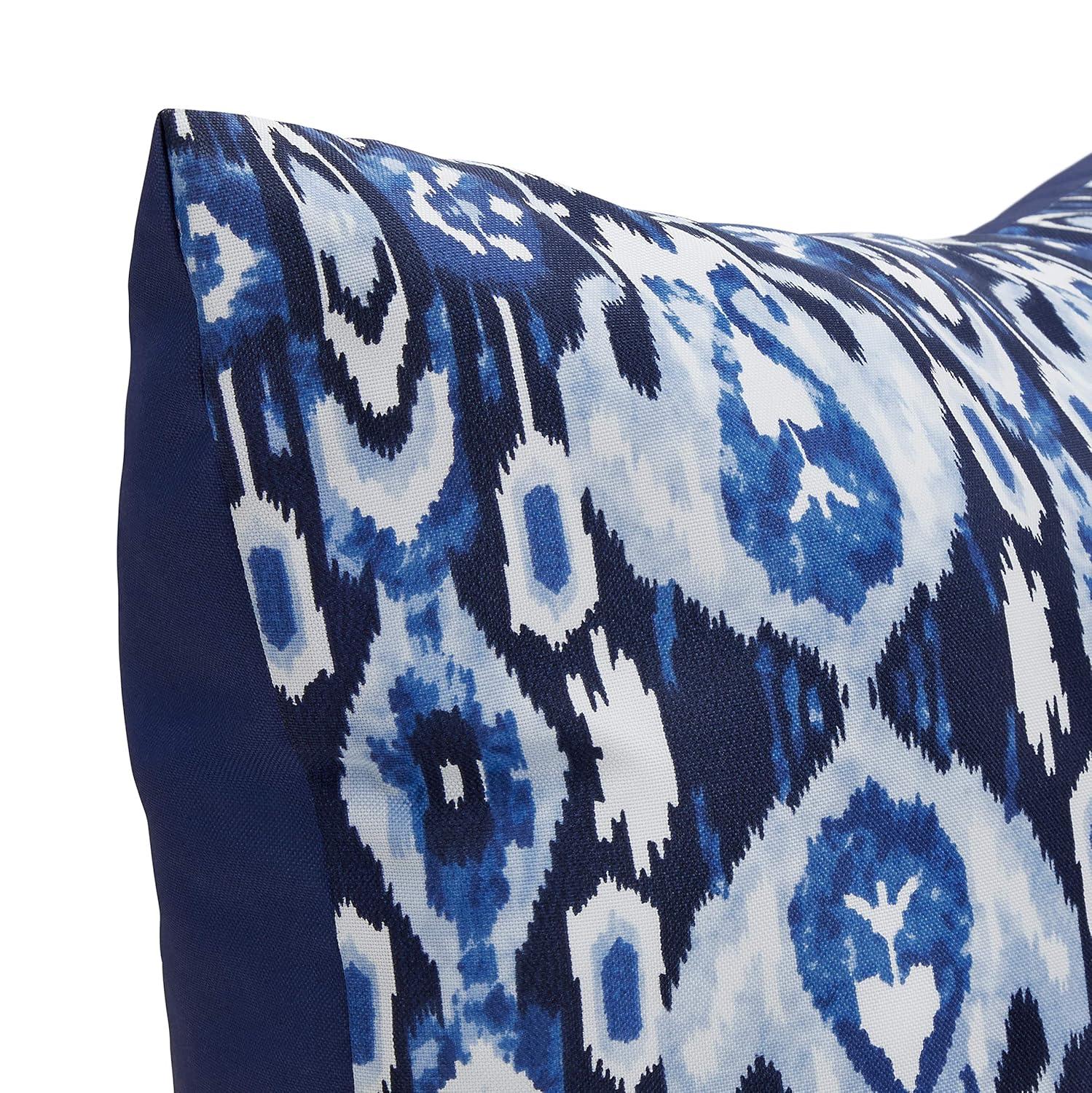 Vera Bradley Vera Bradley Island Outdoor Square Pillow Cover & Insert (Set of 2)