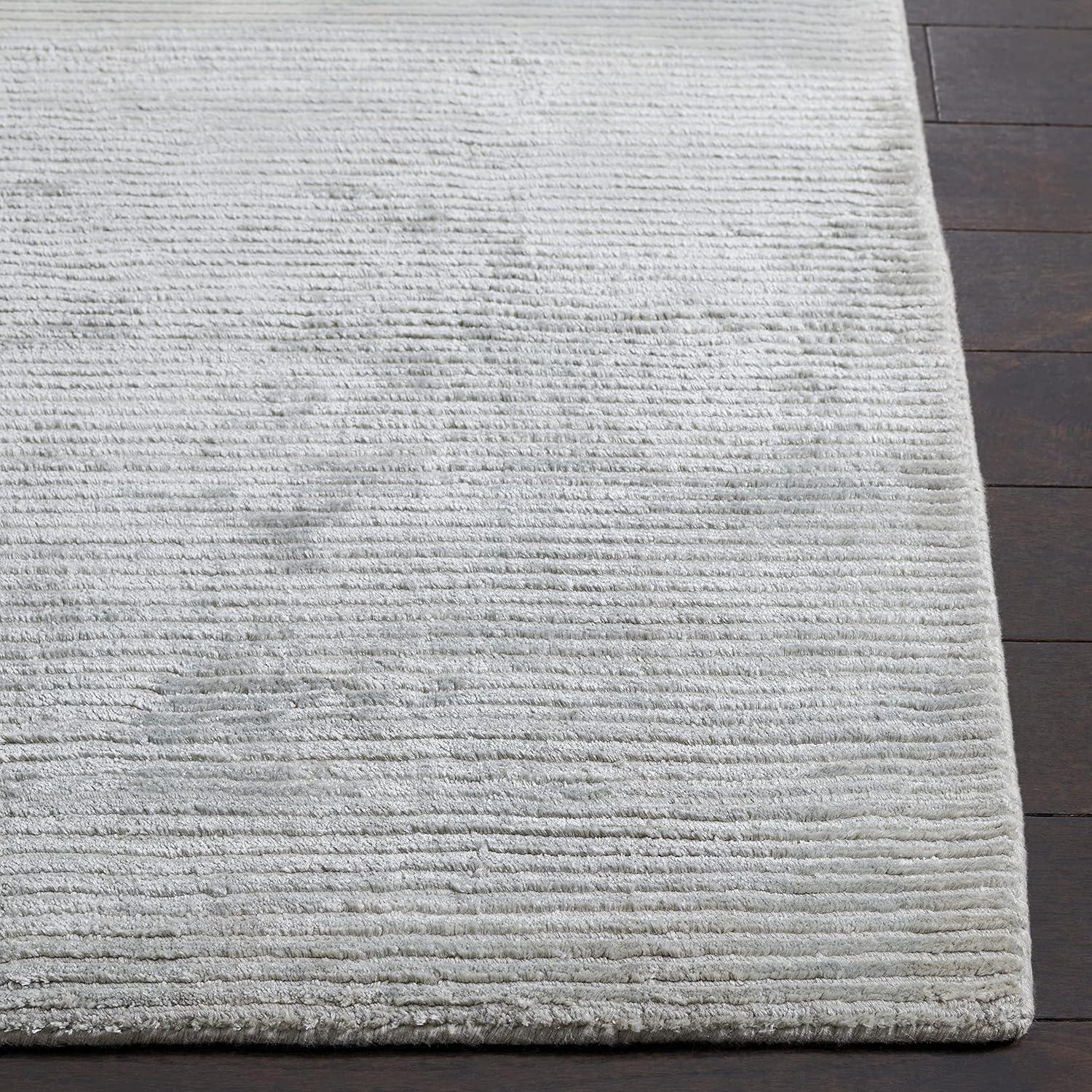 Mirage MIR234 Hand Loomed Area Rug  - Safavieh