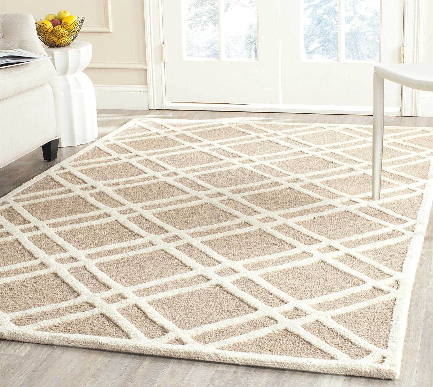 SAFAVIEH Cambridge CAM142J Handmade Beige / Ivory Rug