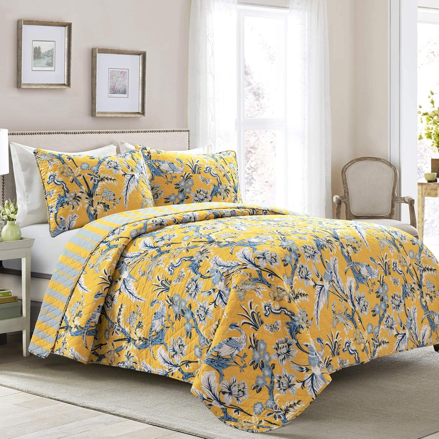 Dolores Reversible Quilt Set