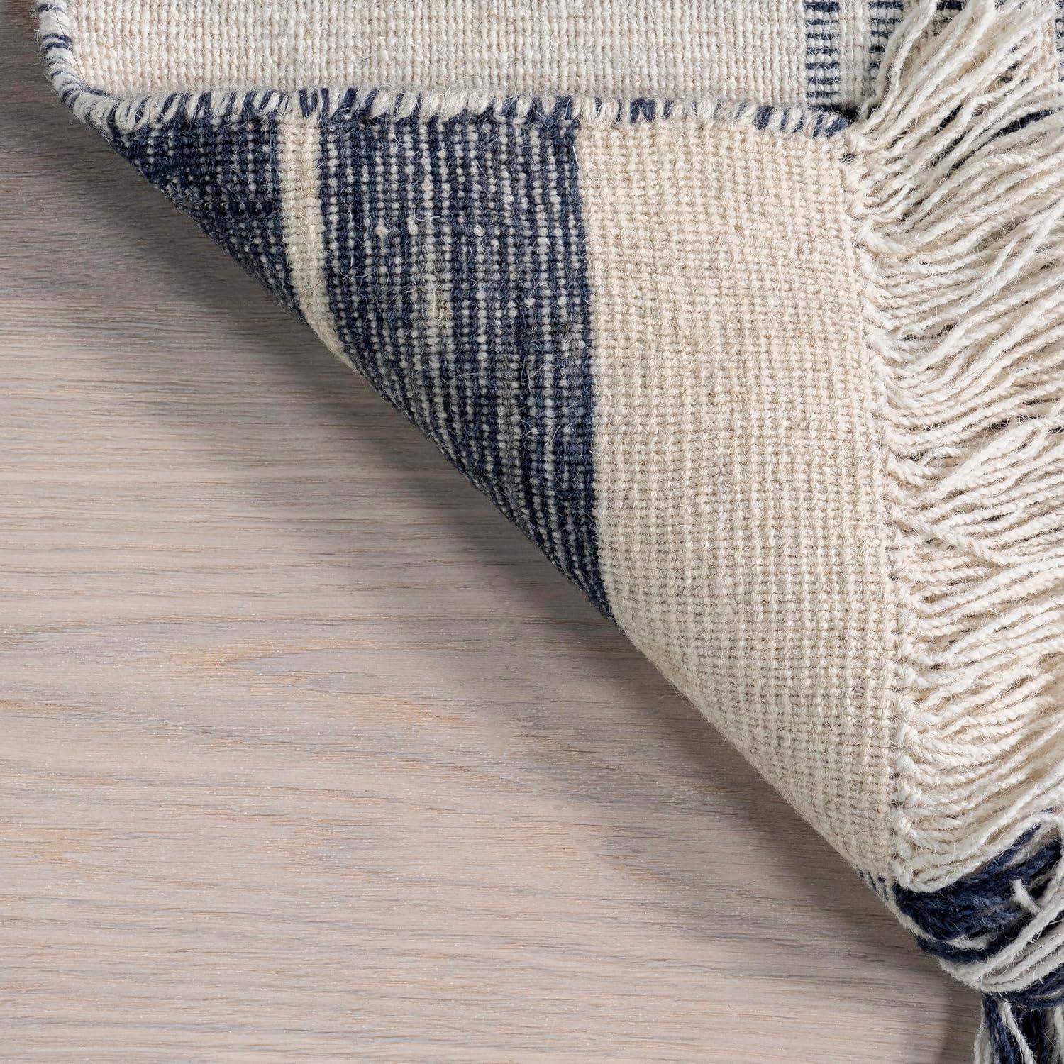 Nuloom Celena Striped Wool Fringe Indoor Area Rug