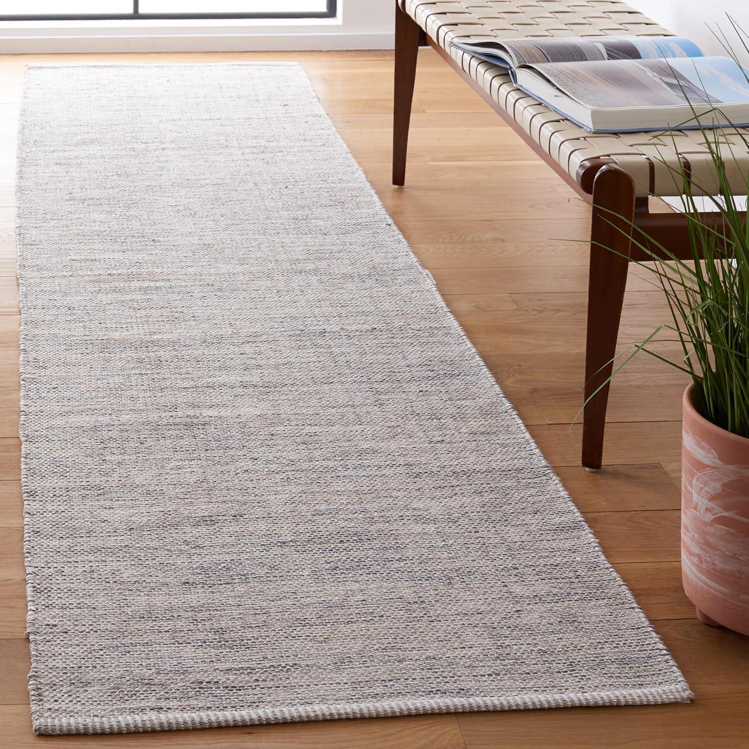 SAFAVIEH Montauk Cian Distressed Cotton Runner Rug, Beige/Ivory, 2'3" x 9'