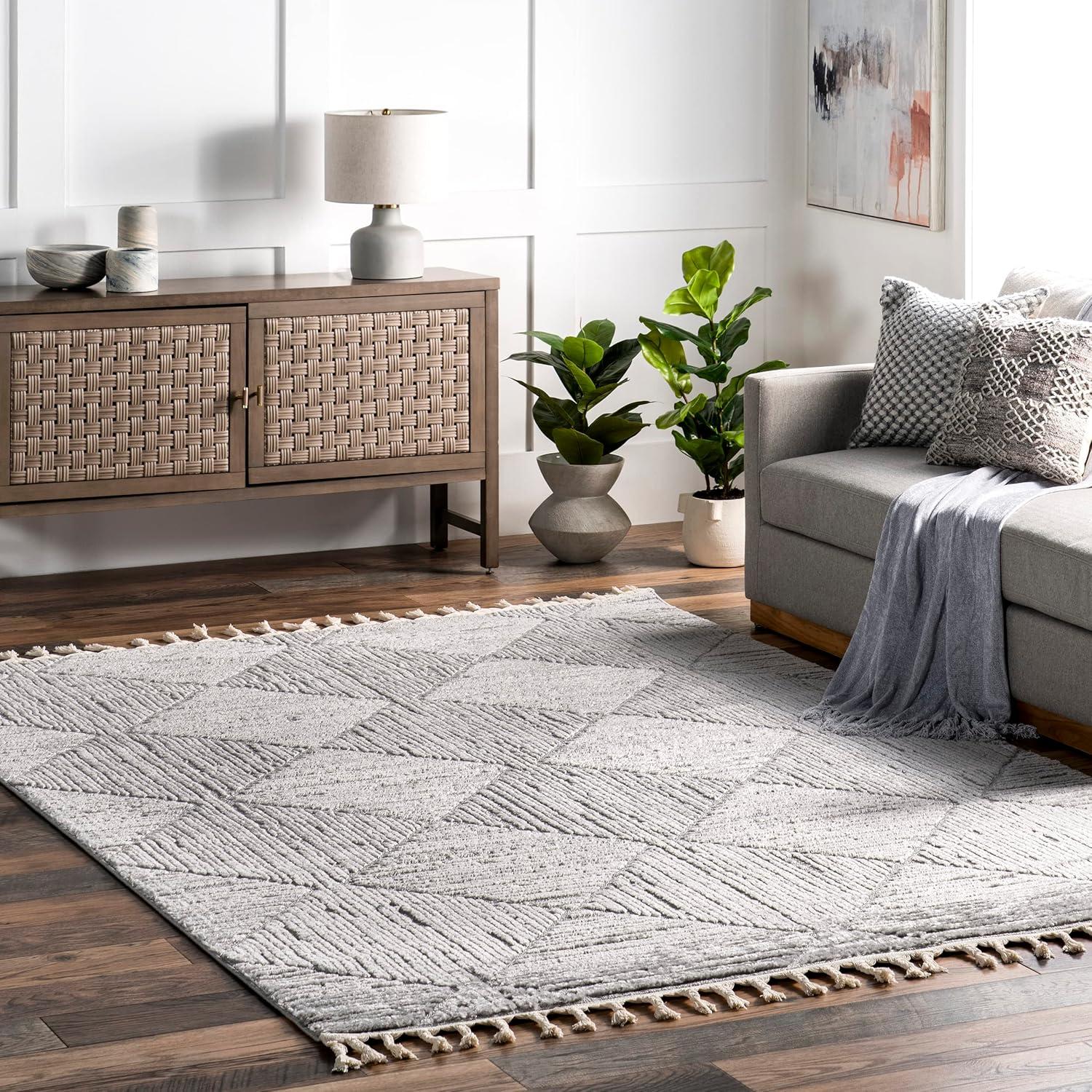 Nuloom Kerry Textured Geometric Tasseled Indoor Area Rug