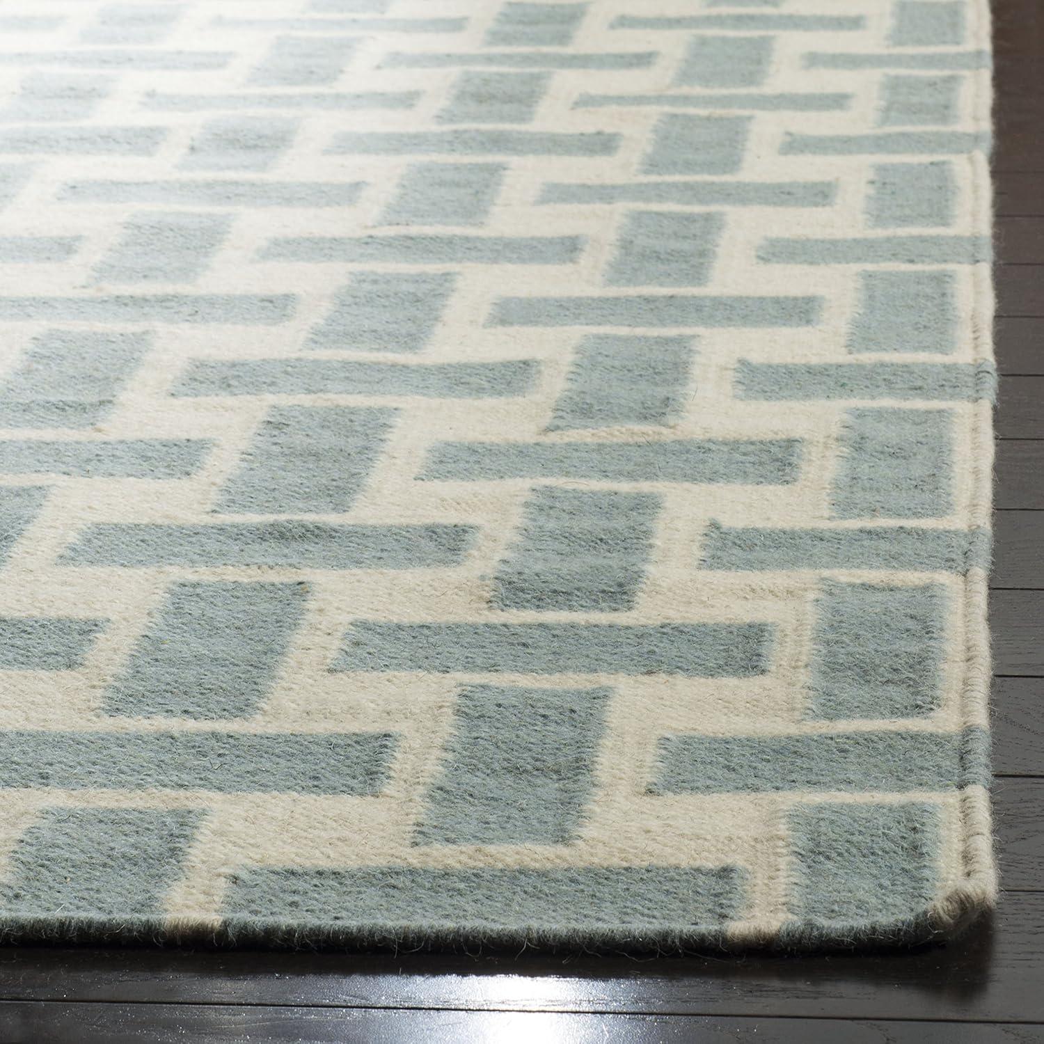 SAFAVIEH Dhurrie Zola Geometric Moroccan Wool Area Rug, Turquoise/Ivory, 4' x 6'