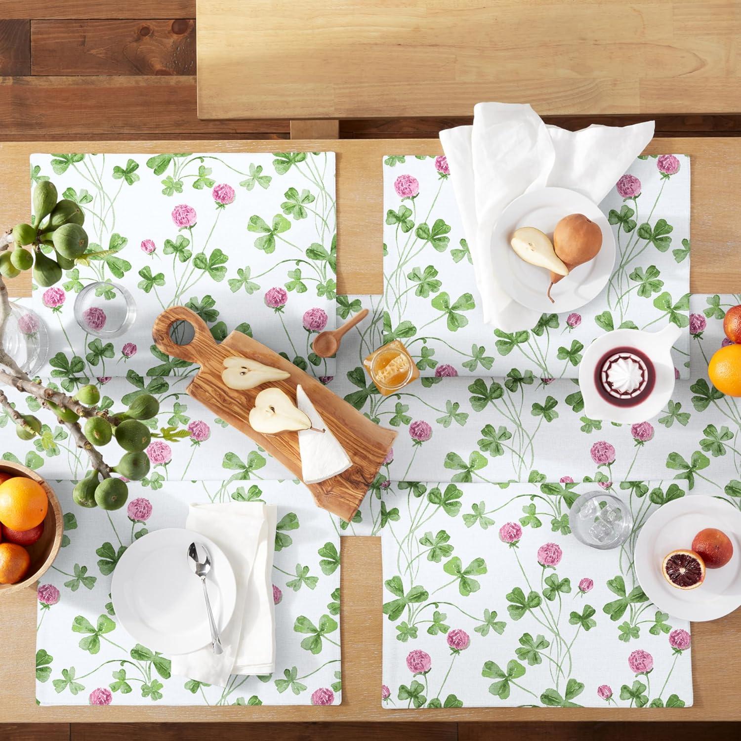 Clover Meadow White and Green Fabric Placemats, 13"x17.5", Set of 4