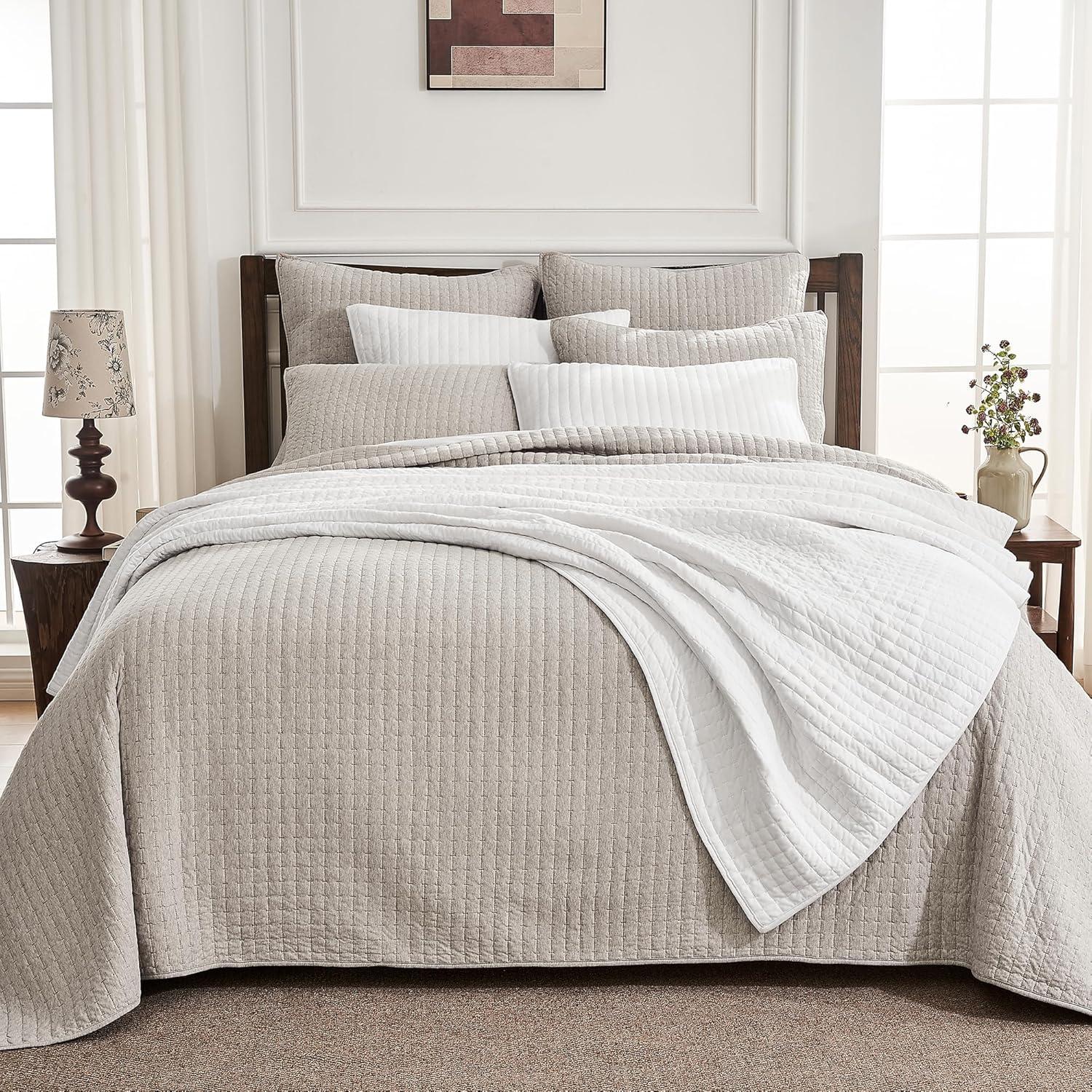 Light Taupe Cotton Reversible Full Quilt Set