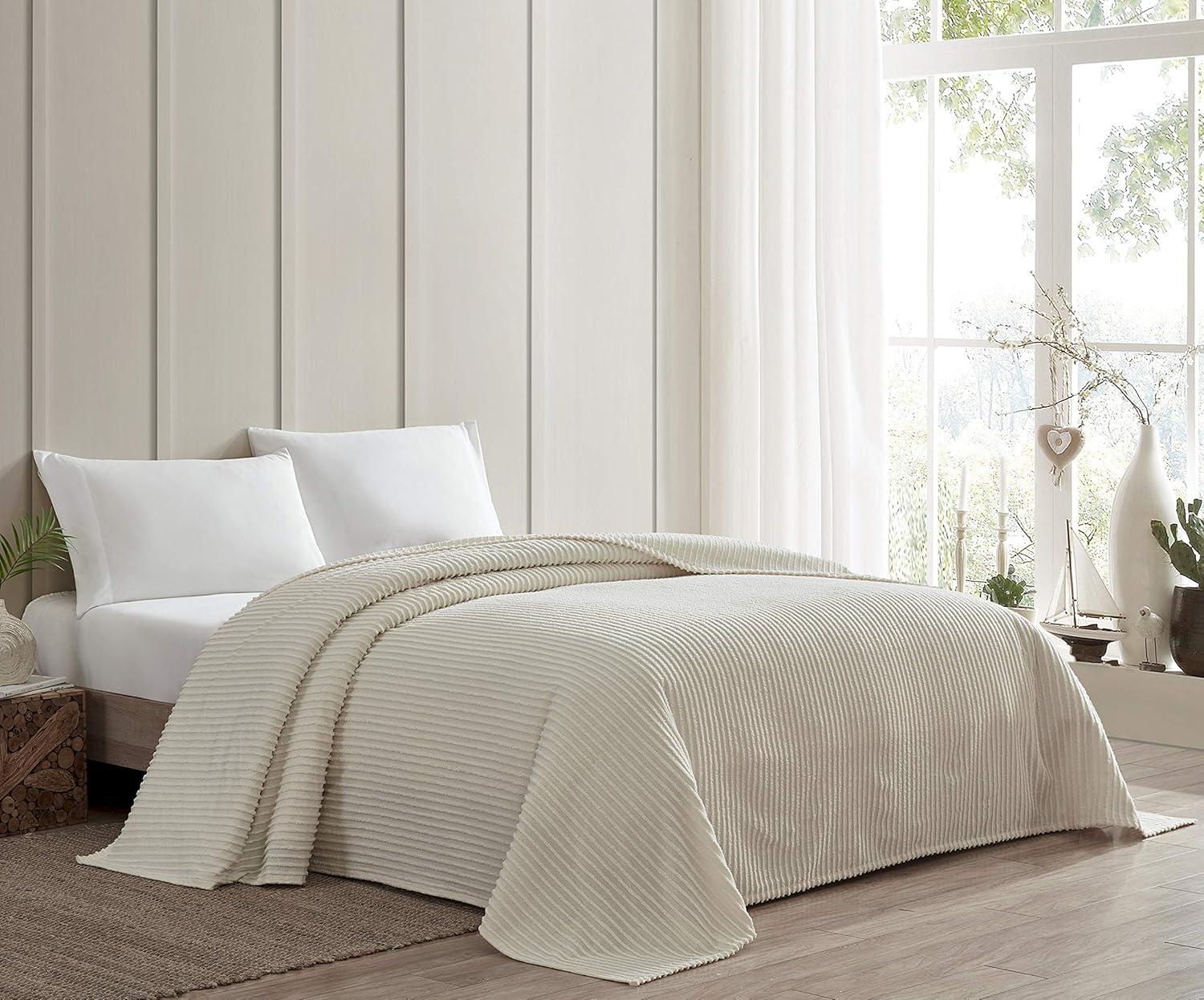 Beatrice Home Fashons Channel Chenille Bedspread Queen Ivory