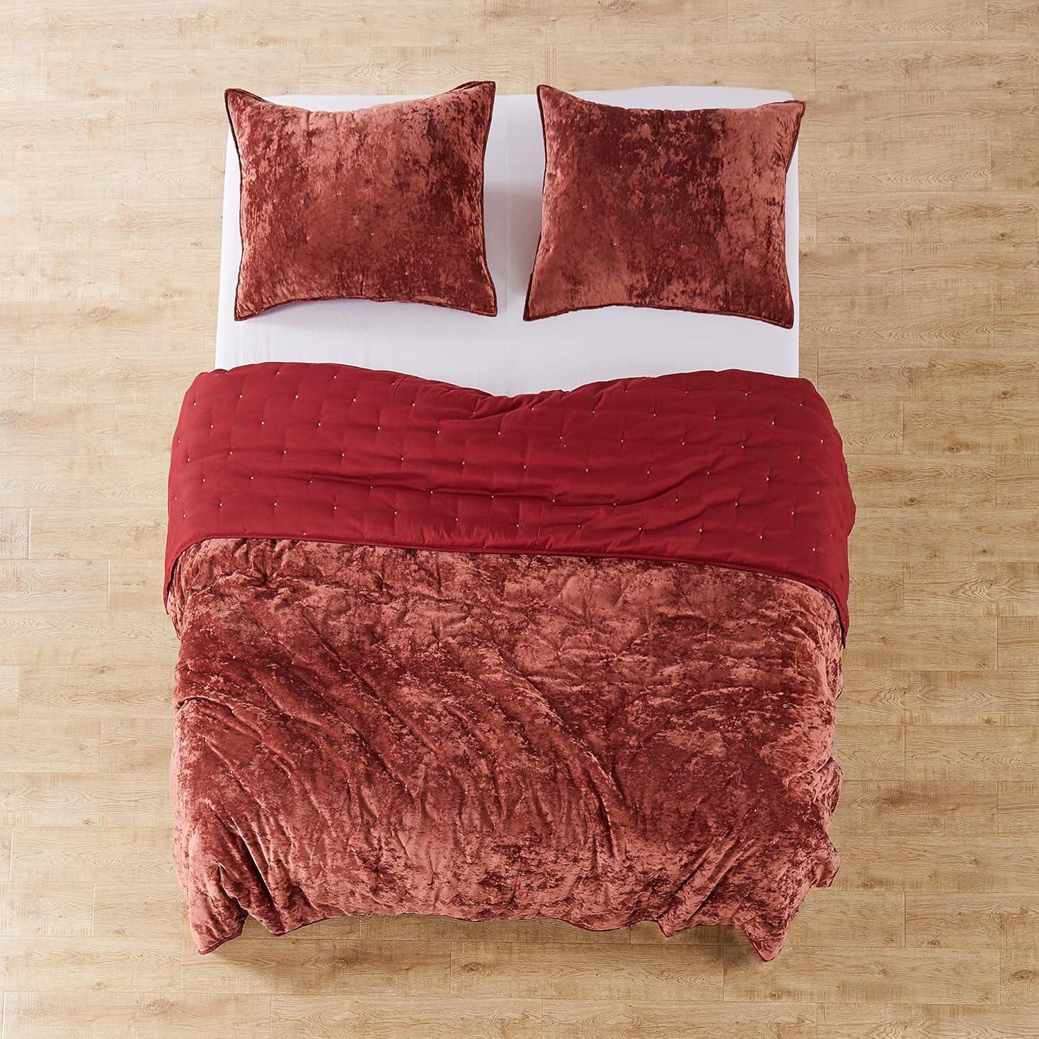 Luxurious King-Sized Reversible Red Velvet Quilt