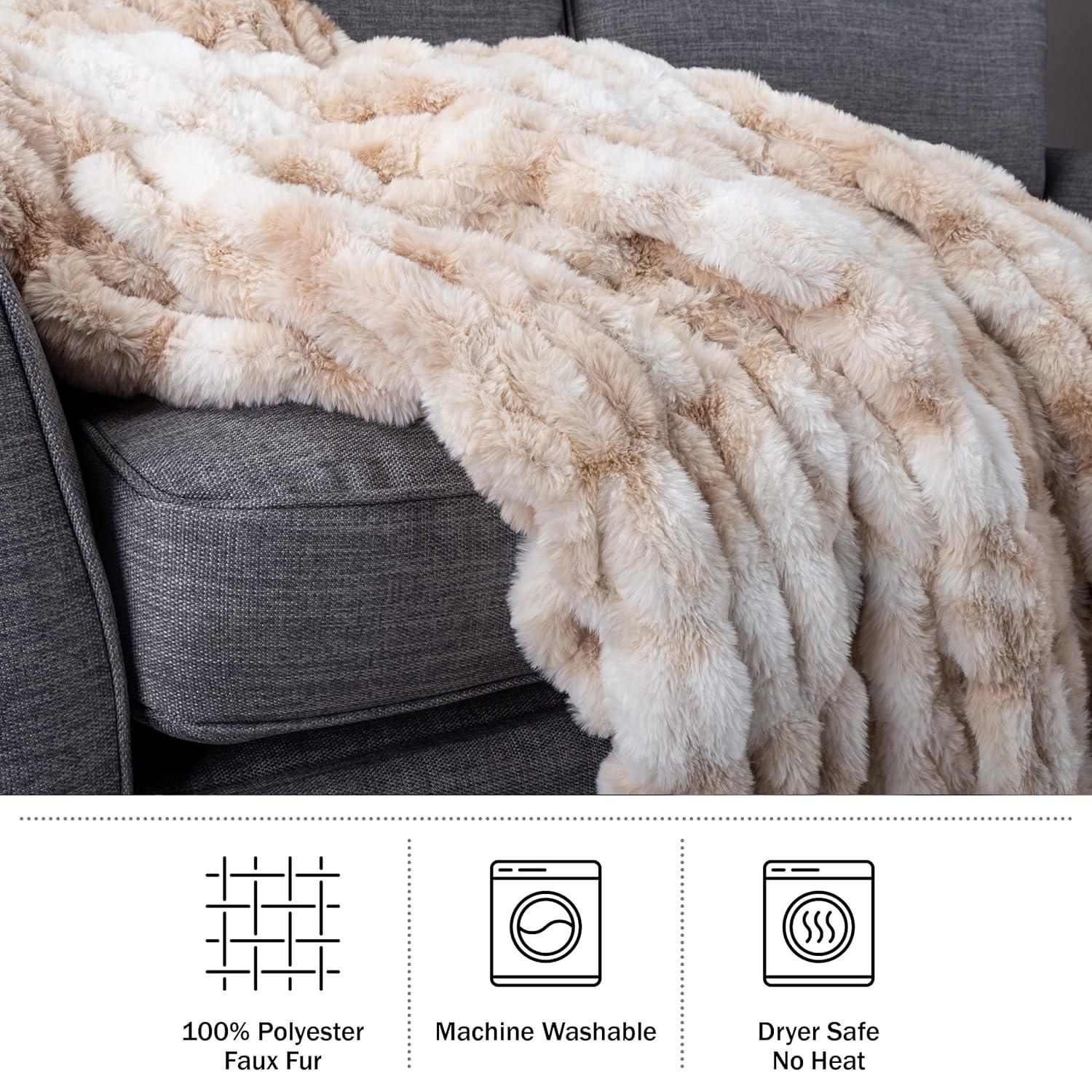 Lavish Home Oversized Ruched Faux Fur Blanket - 60x80-Inch Jacquard Faux Fur Queen-Size Throw for Sofas and Beds - Luxurious Bedding by Lavish Home
