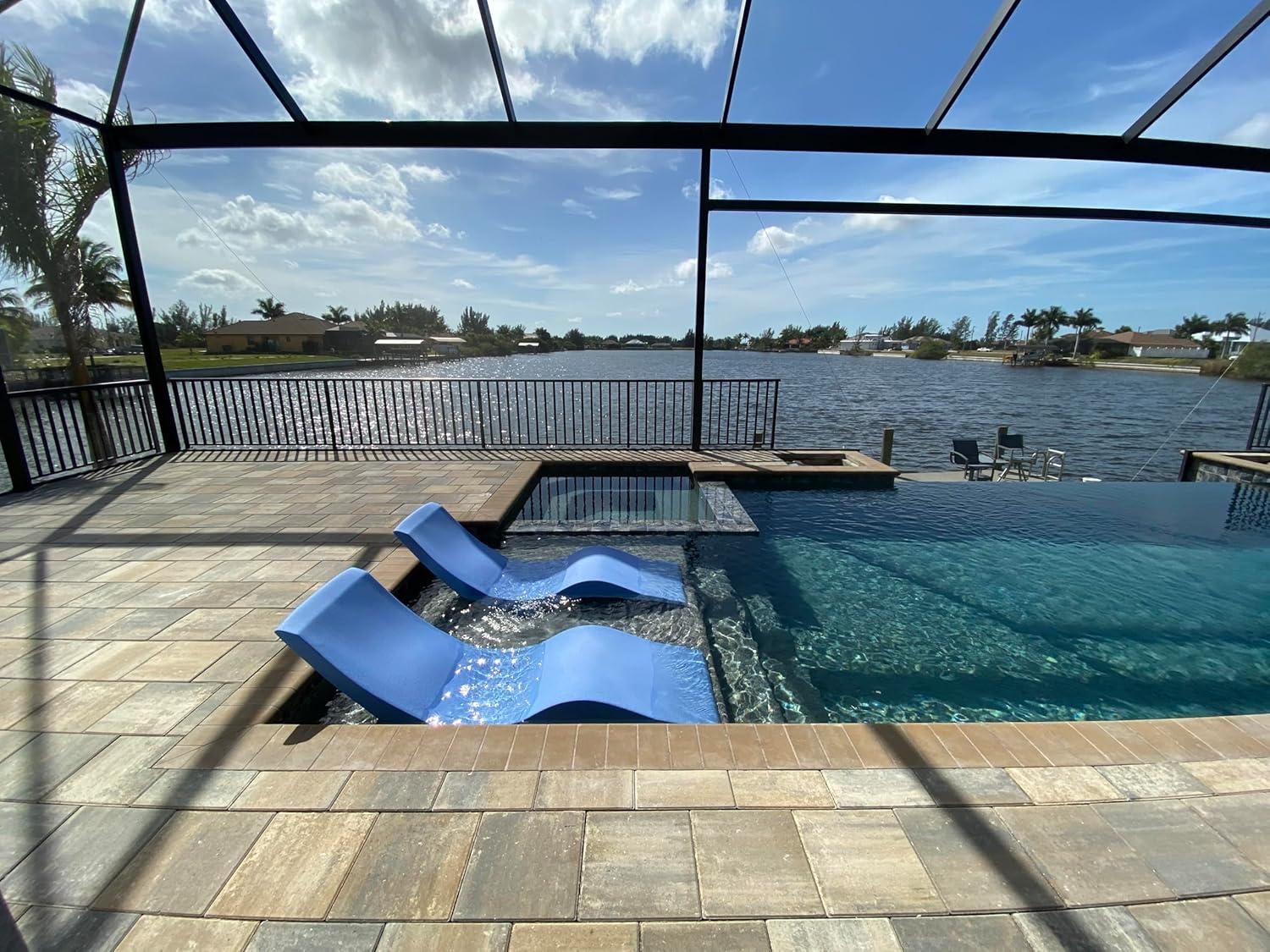 Blue Resin Outdoor Chaise Lounger Set for Poolside Relaxation
