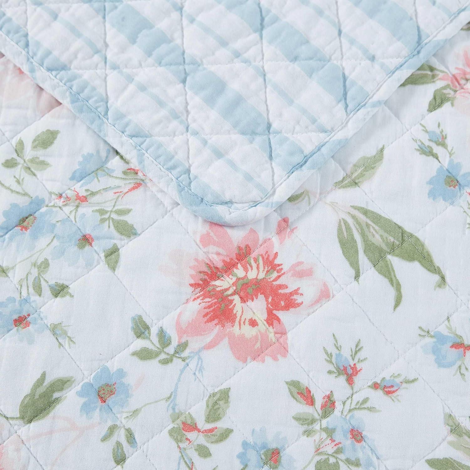 Emilie Blue Standard Cotton Quilt Set