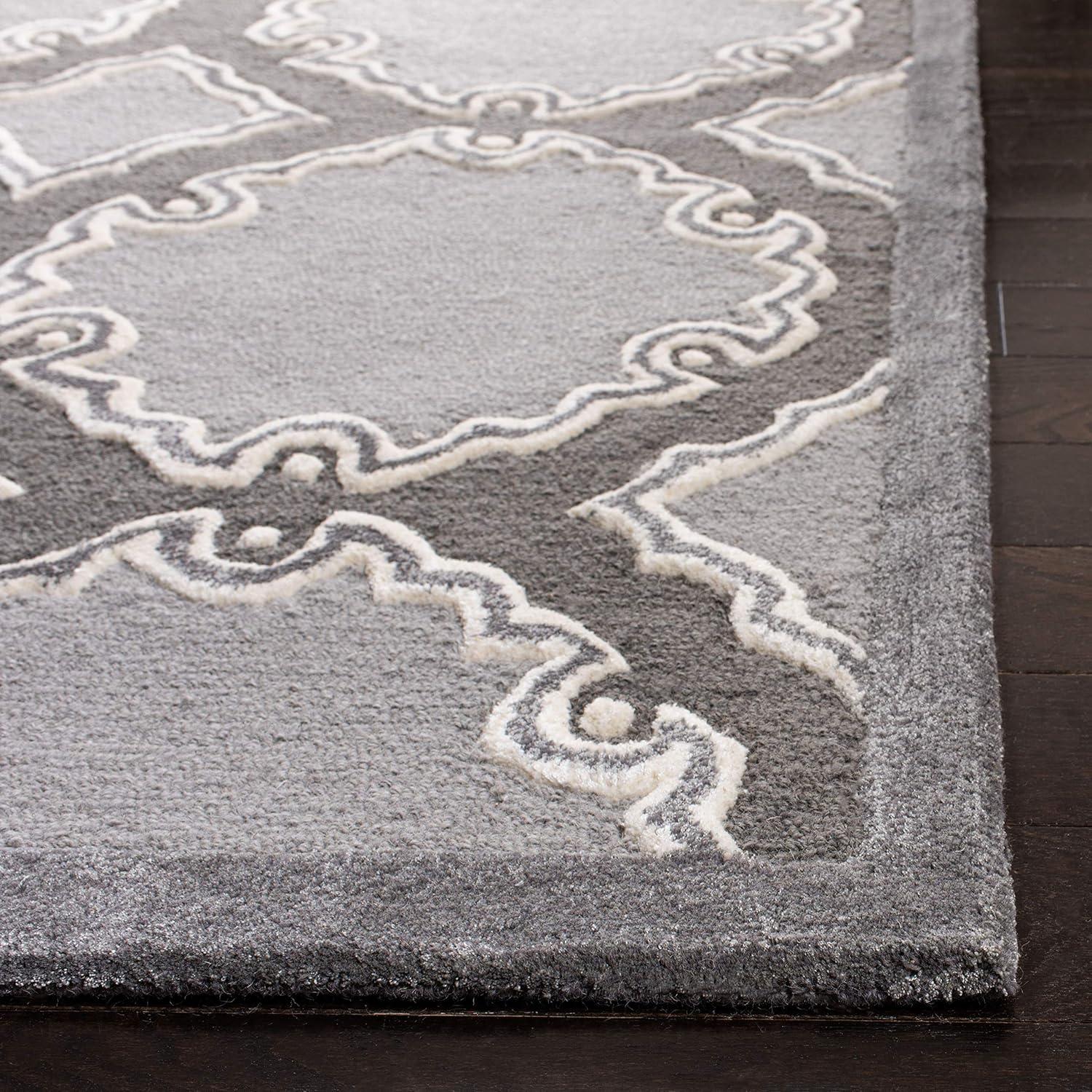 Safavieh Bella Hand Tufted Wool Geometric Rug