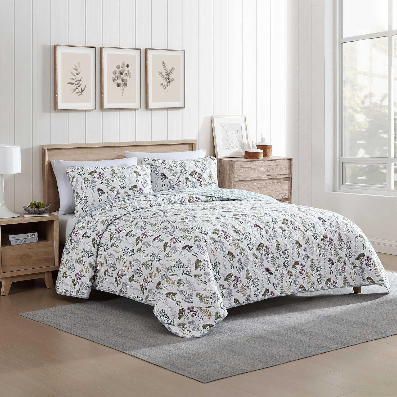 Eddie Bauer Eddie Bauer Flower Field Cotton Reversible Green Quilt Set