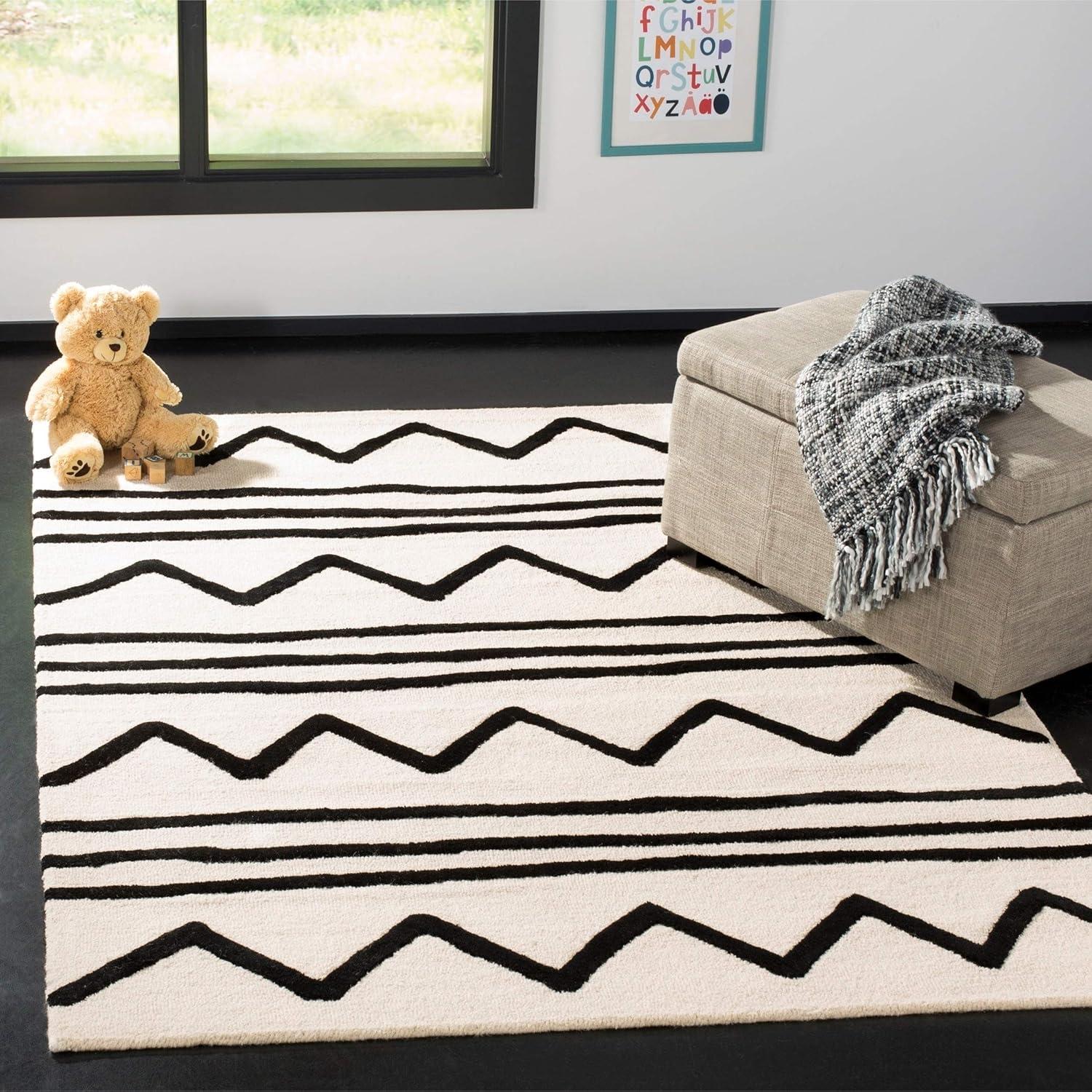 Safavieh Kids SFK907 Hand Tufted Area Rug  - Safavieh