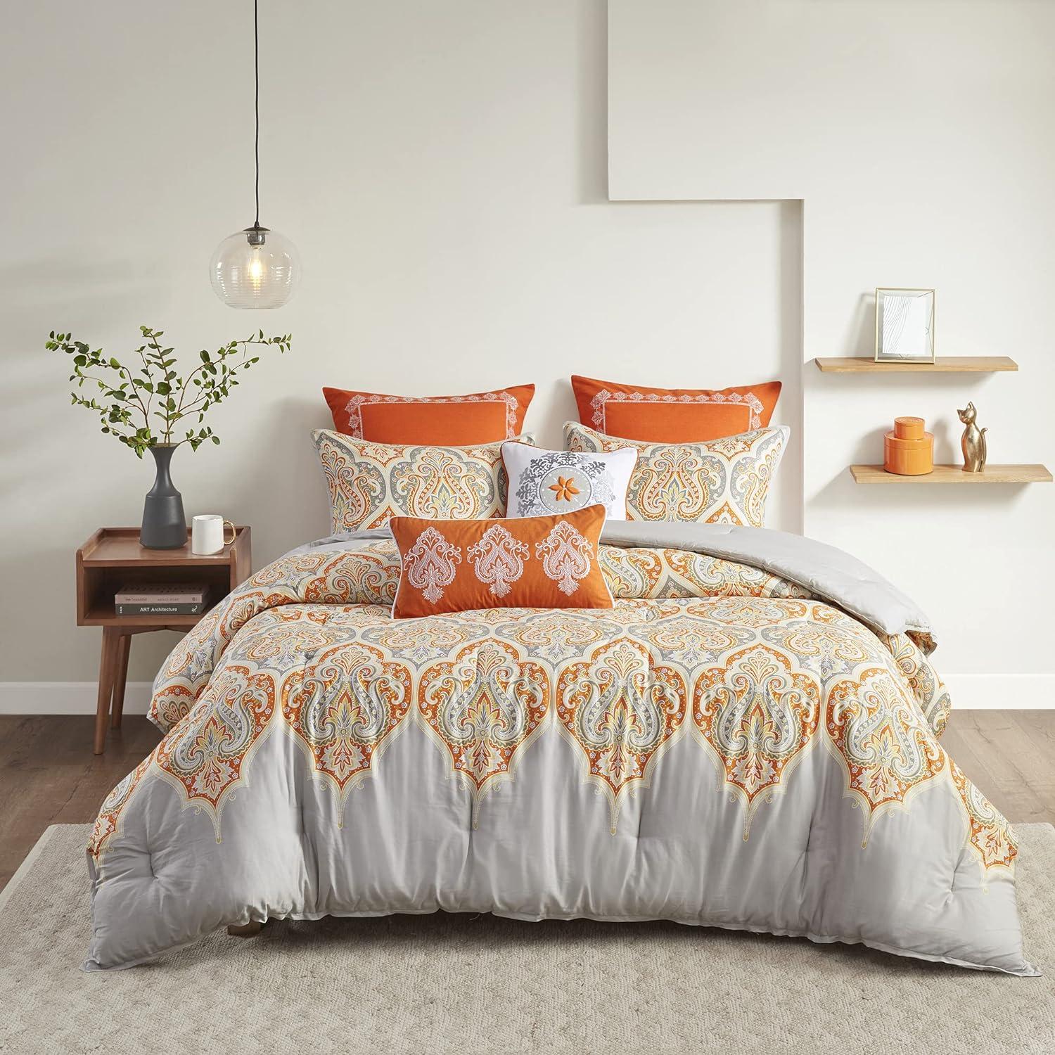 Nisha Comforter Set