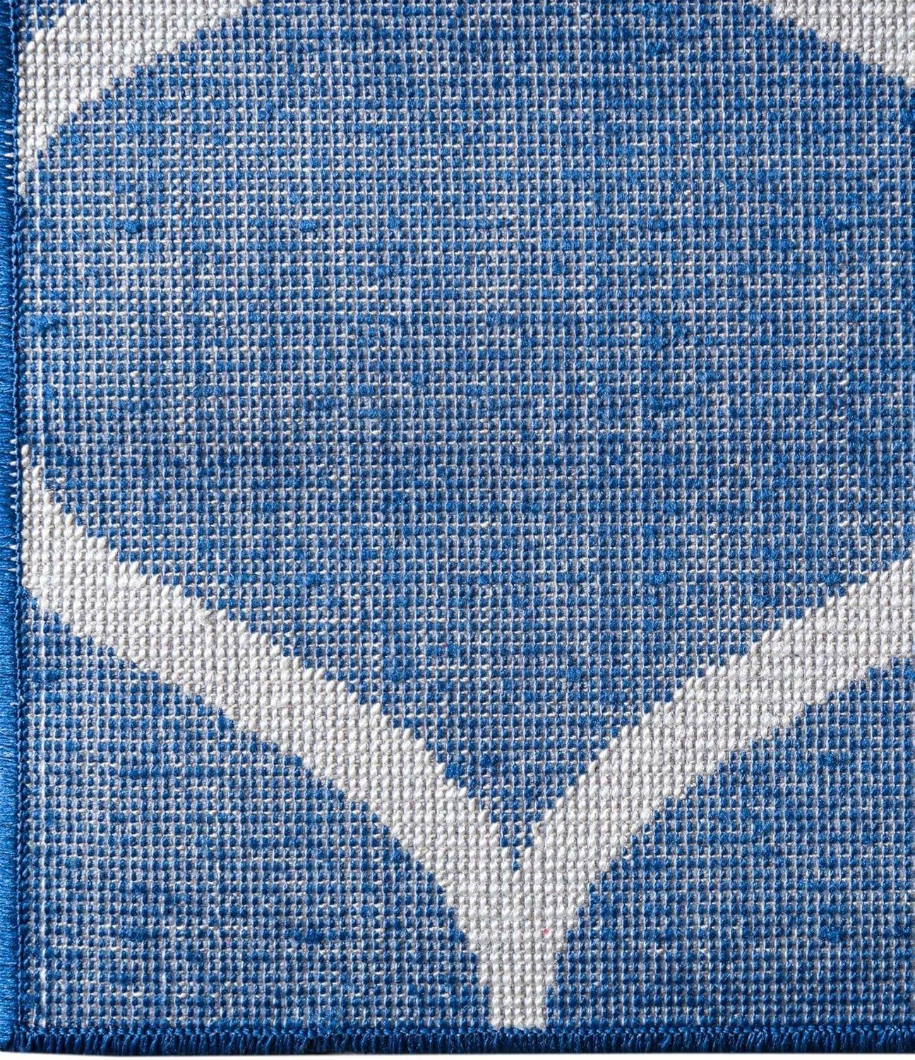 Unique Loom 5' 0 x 5' 0 Trellis Frieze Rounded Navy Blue Area Rug