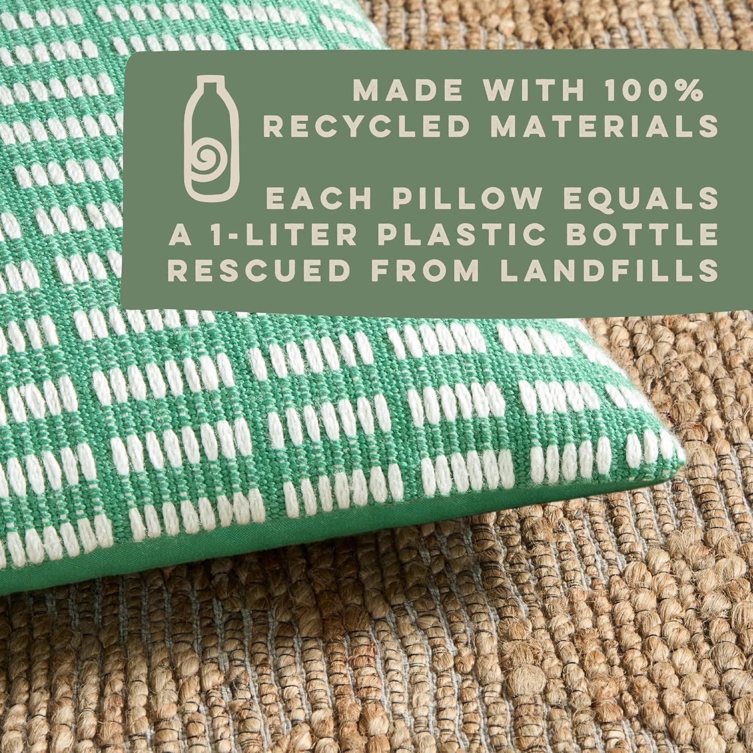 Town & Country Living TOWN & COUNTRY TERRA Alara Indoor Outdoor Decorative Pillow