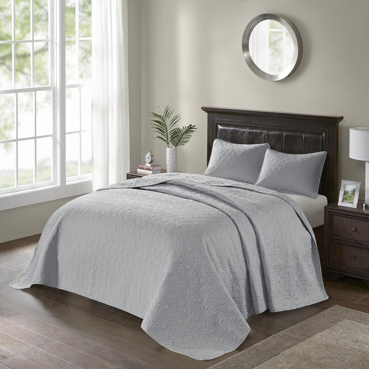 Quebec Reversible Coverlet Set