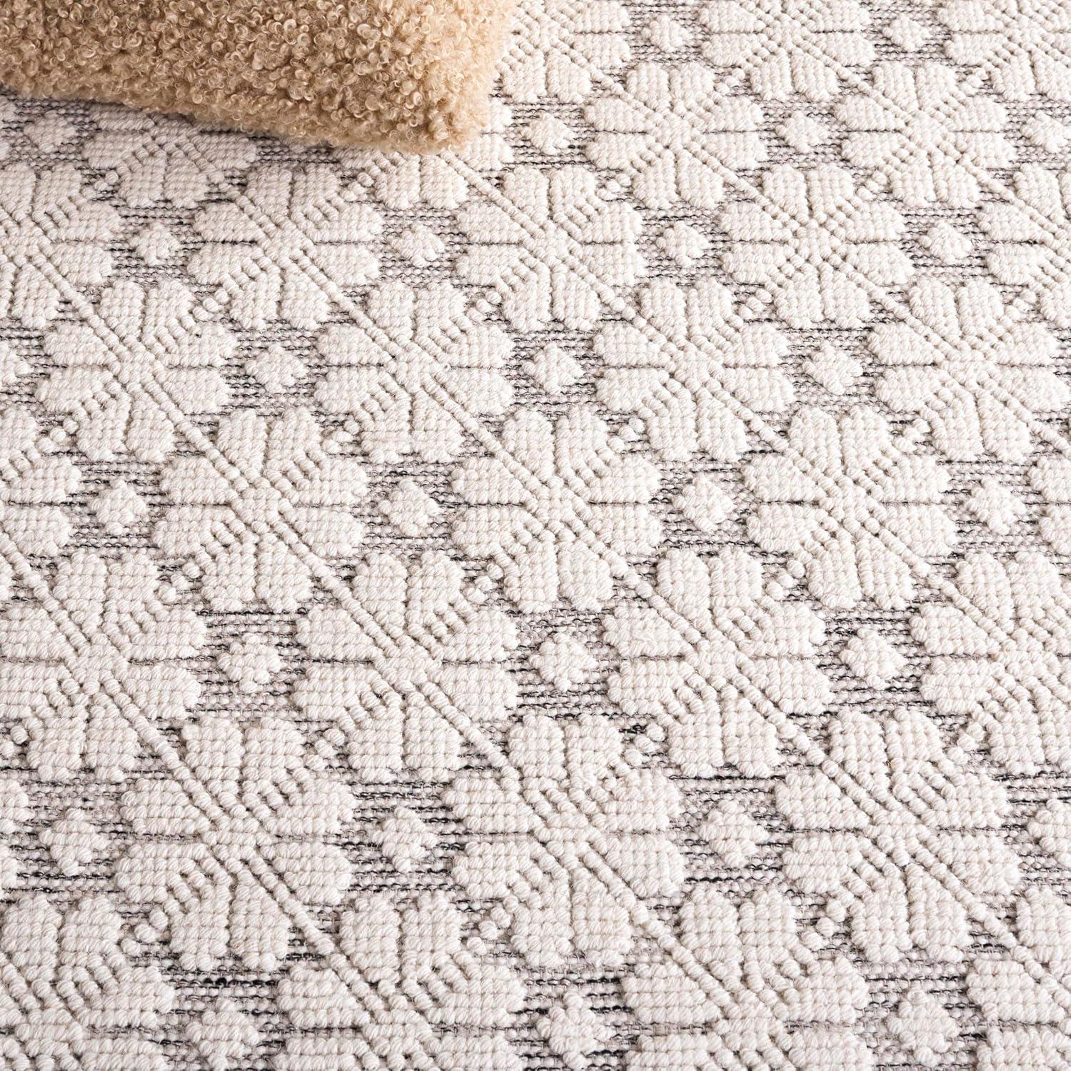 SAFAVIEH Vermont Orval Geometric Floral Wool Area Rug, Ivory/Grey, 6' x 9'