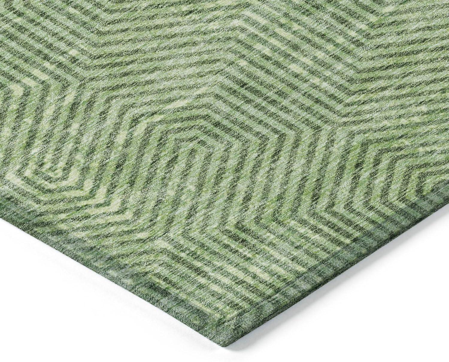 Green Geometric Machine-Washable Indoor/Outdoor Rug 2'6" x 3'10"