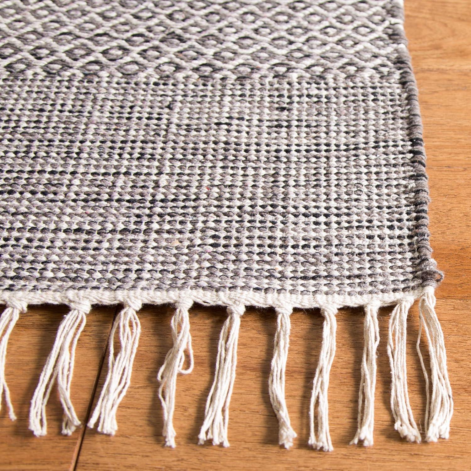 Montauk MTK330 Hand Woven Indoor Area Rug - Ivory/Anthracite - 8'x10' - Safavieh