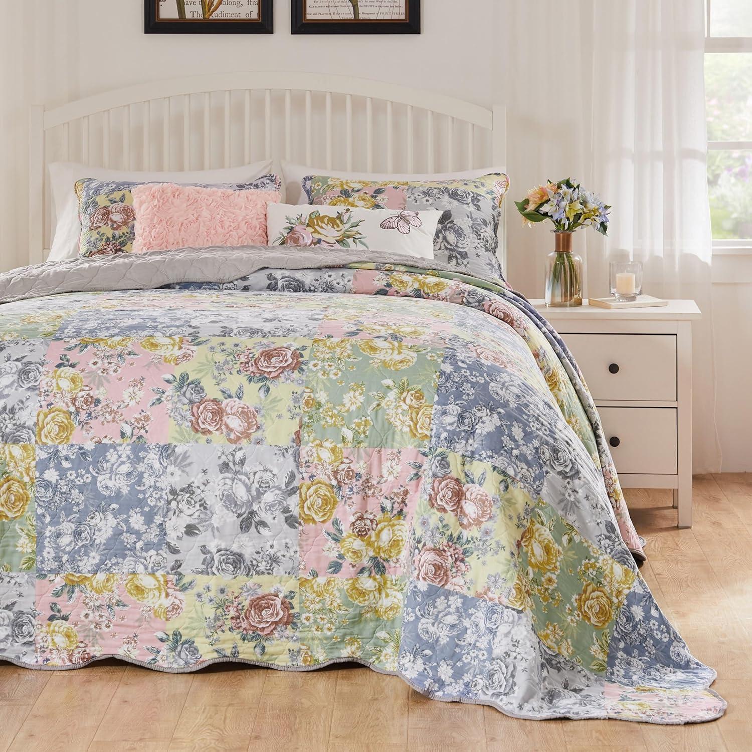 Greenland Home Fashions Emma Traditional Patchwork Floral Quilted Bedspread Set, 3-Piece Jumbo King, Gray