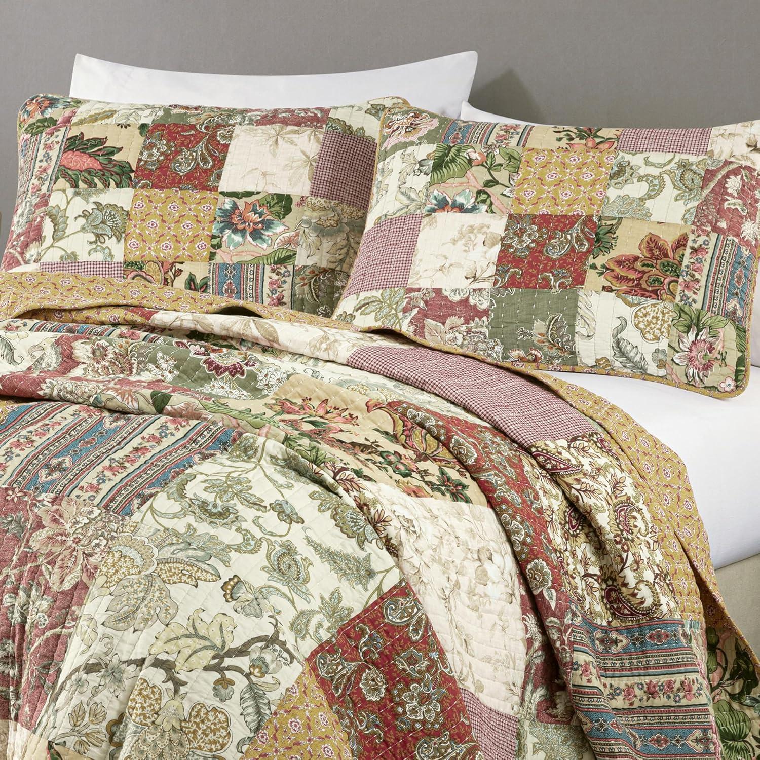 Chezmoi Collection Beige/Red Cotton Reversible Quilt Set