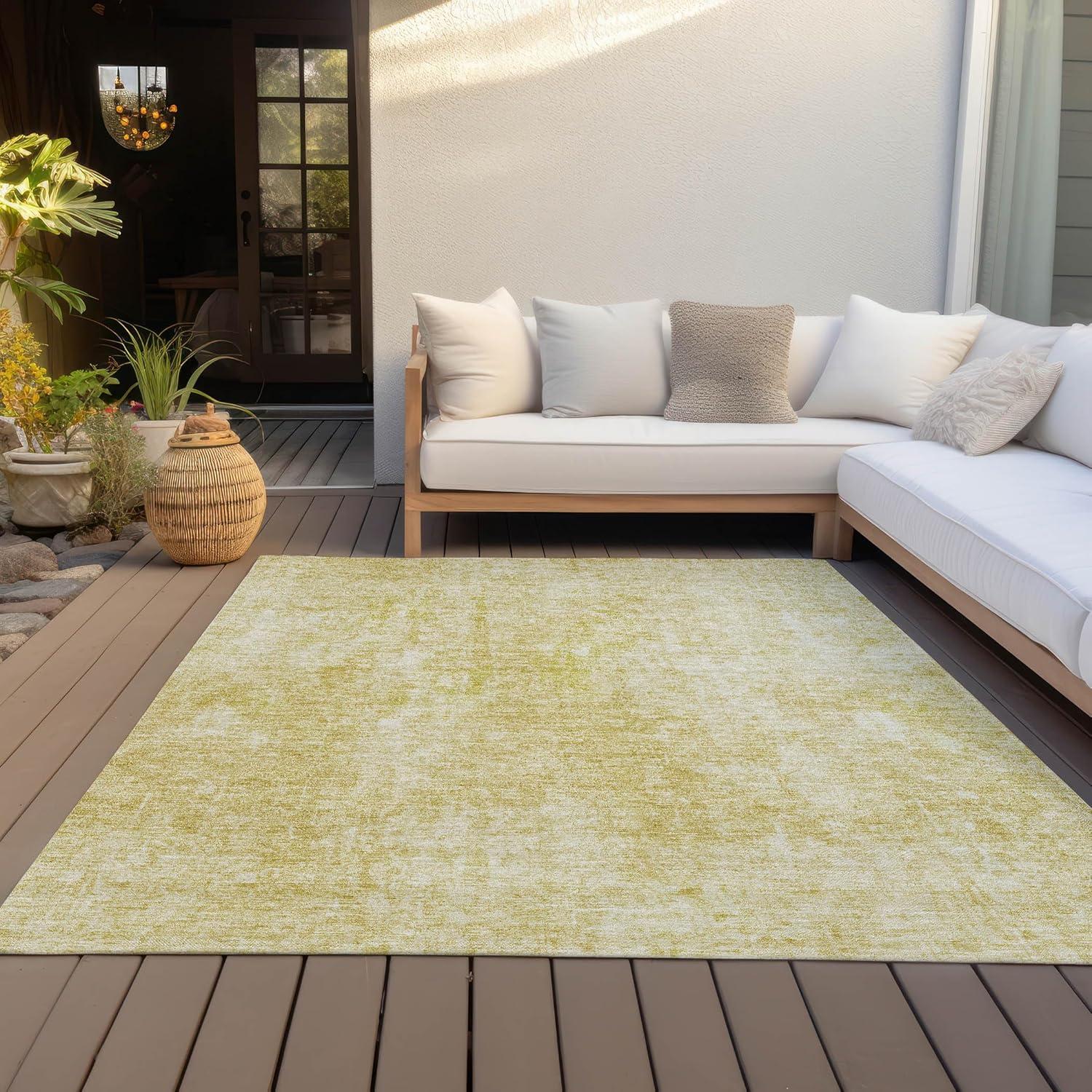 Gold Abstract Washable Synthetic 3' x 5' Area Rug