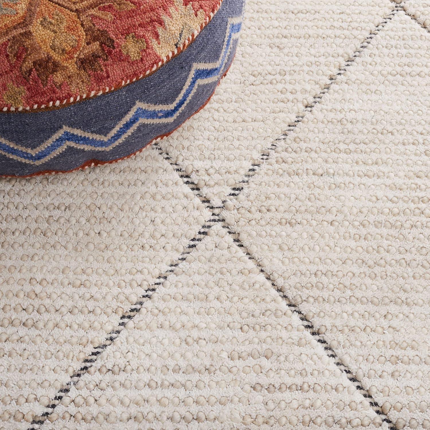SAFAVIEH Casablanca Constance Diamond Wool Area Rug, Beige, 3' x 5'