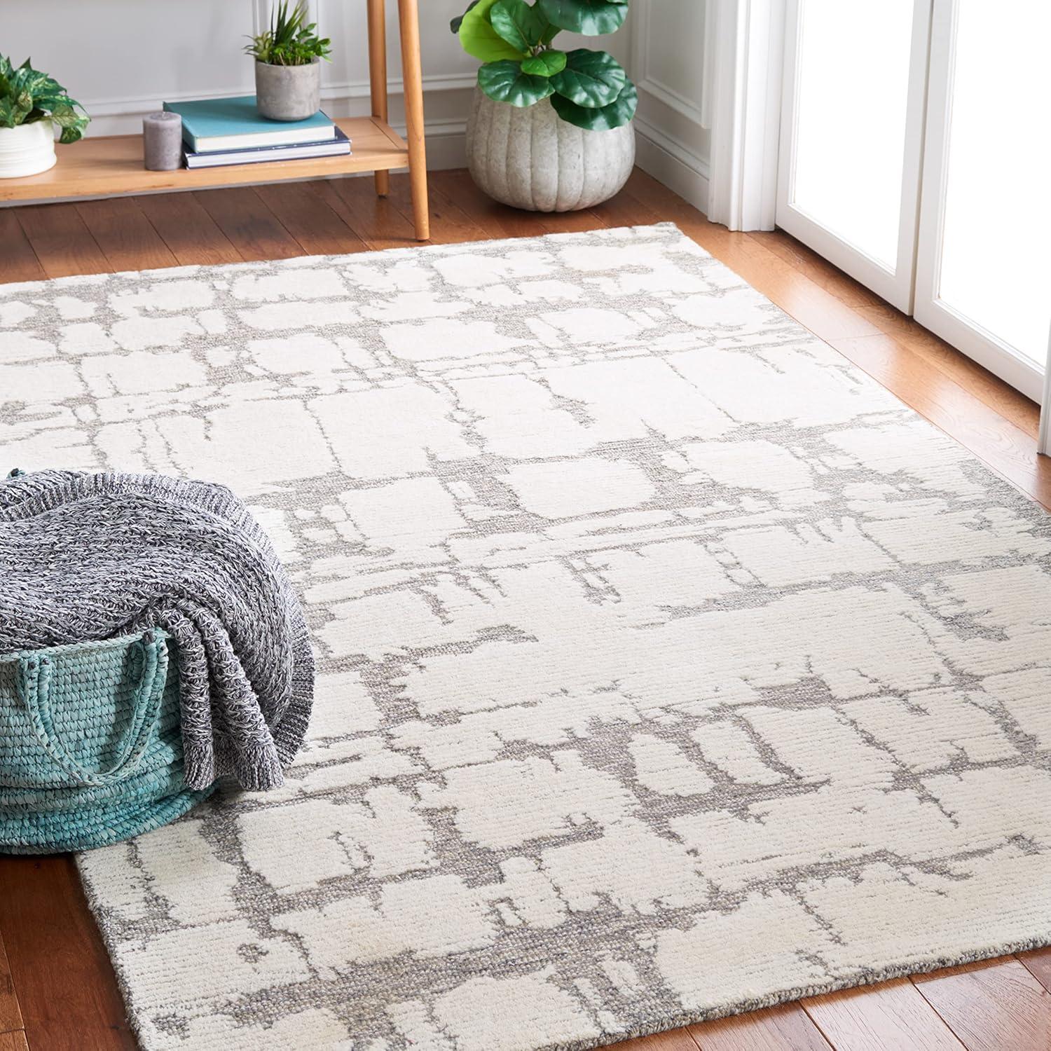 Martha Stewart Rugs Martha Stewart 4533 Hand Tufted Wool/Cotton Rug in Light Gray/Ivory