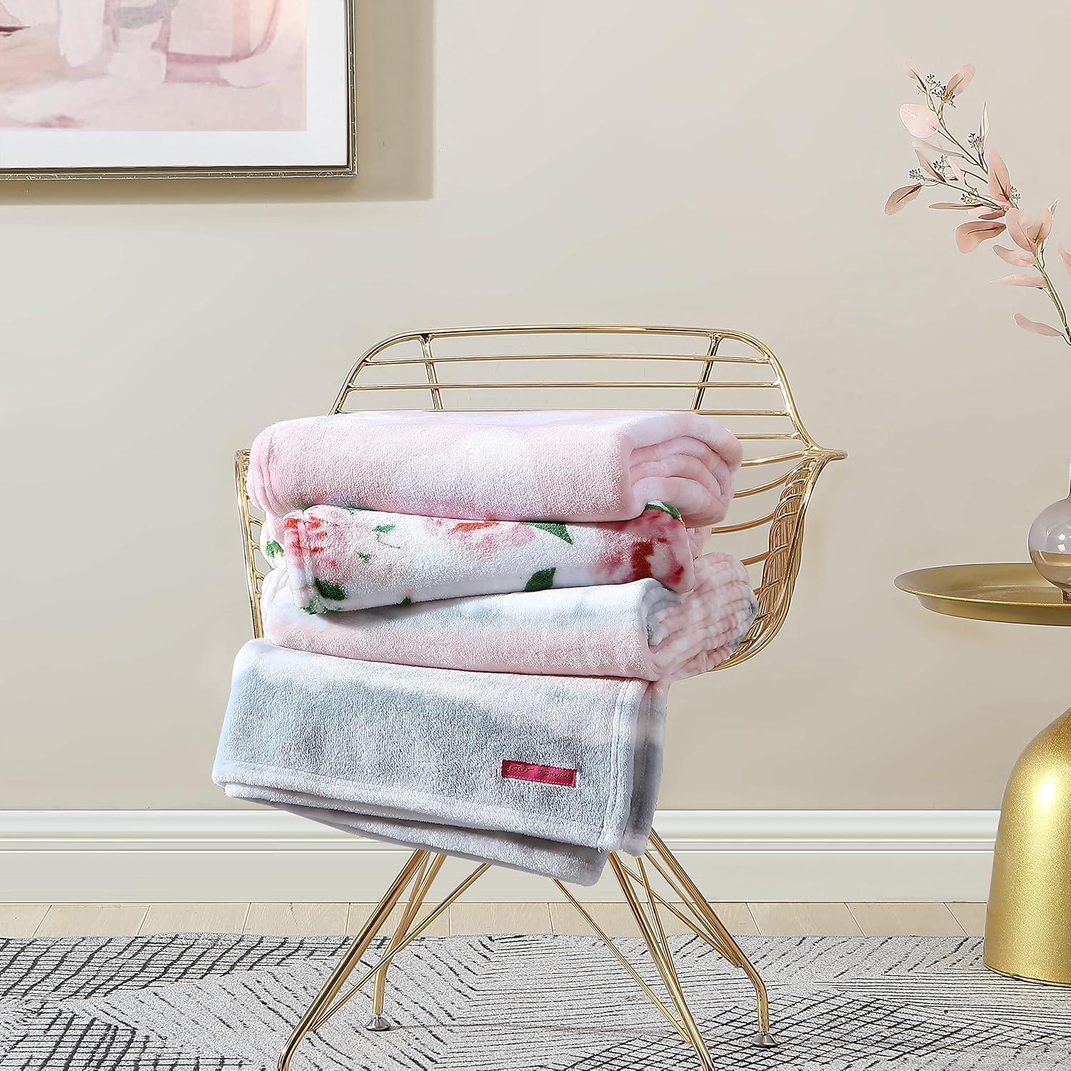Betsey Johnson Hotel Signature Betsey Johnson Printed Ultra Soft Plush Fleece Blankets