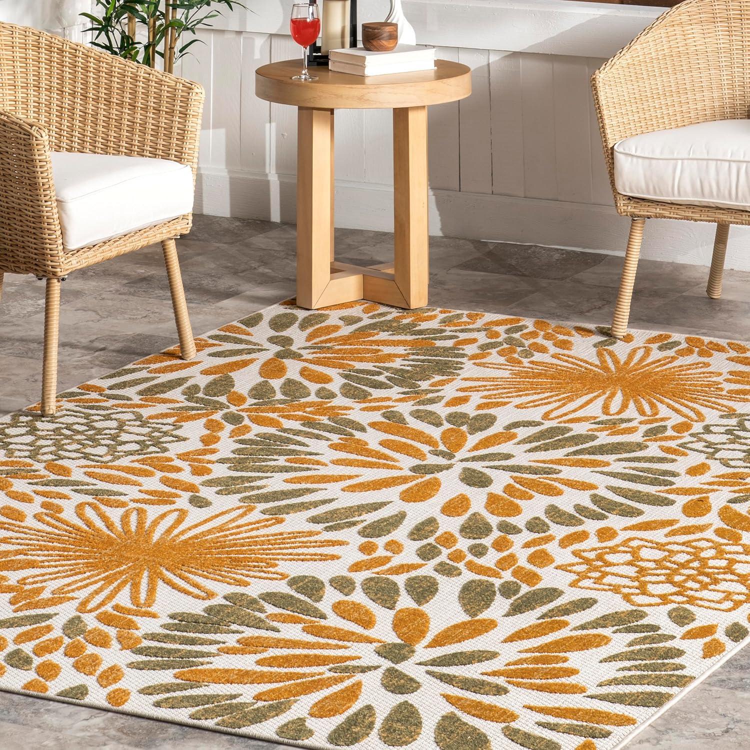 nuLOOM Monique Floral Indoor/Outdoor Area Rug