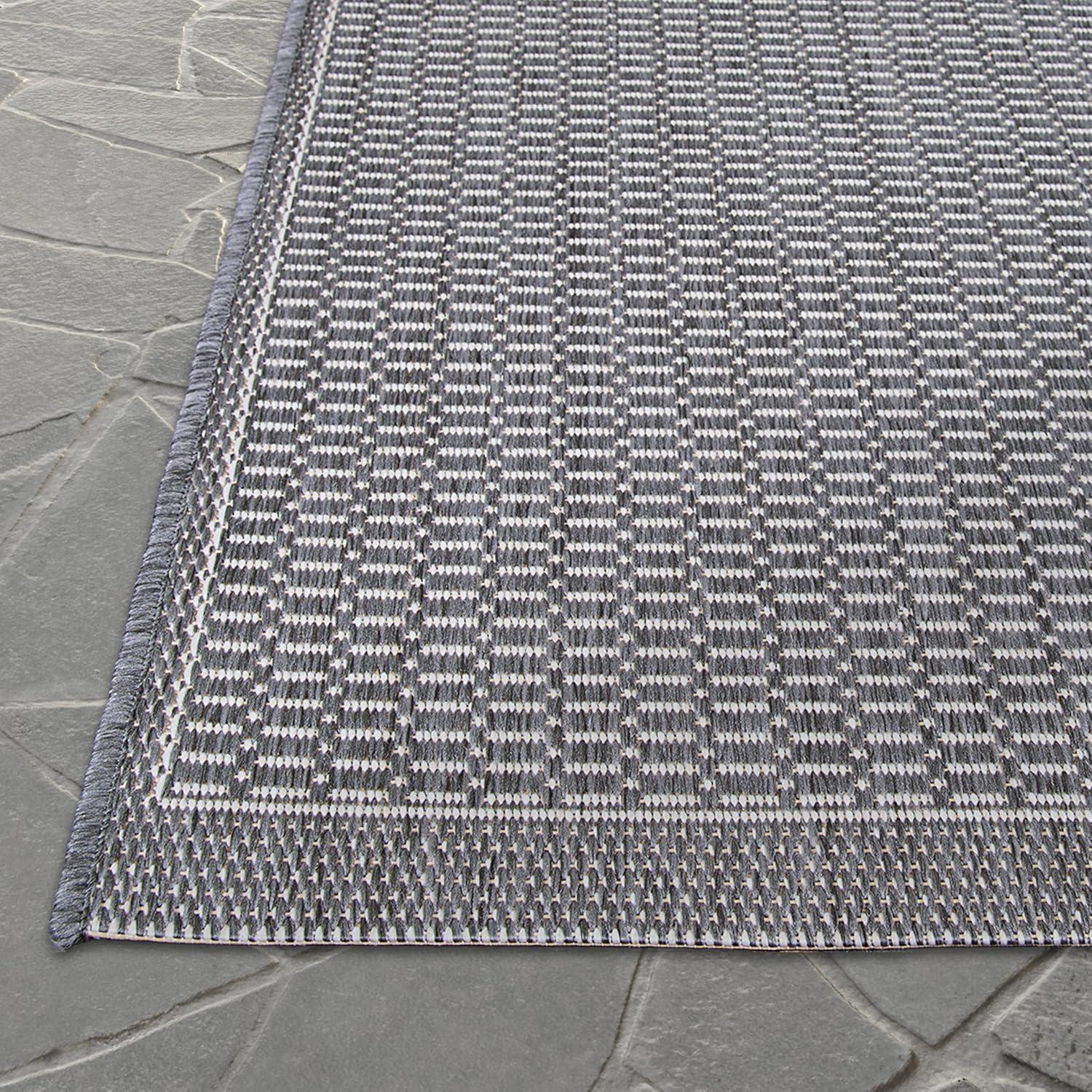 Couristan Recife Saddle Stitch Indoor /Outdoor Area Rug, Grey- White, 2'3" x 11'9" Runner