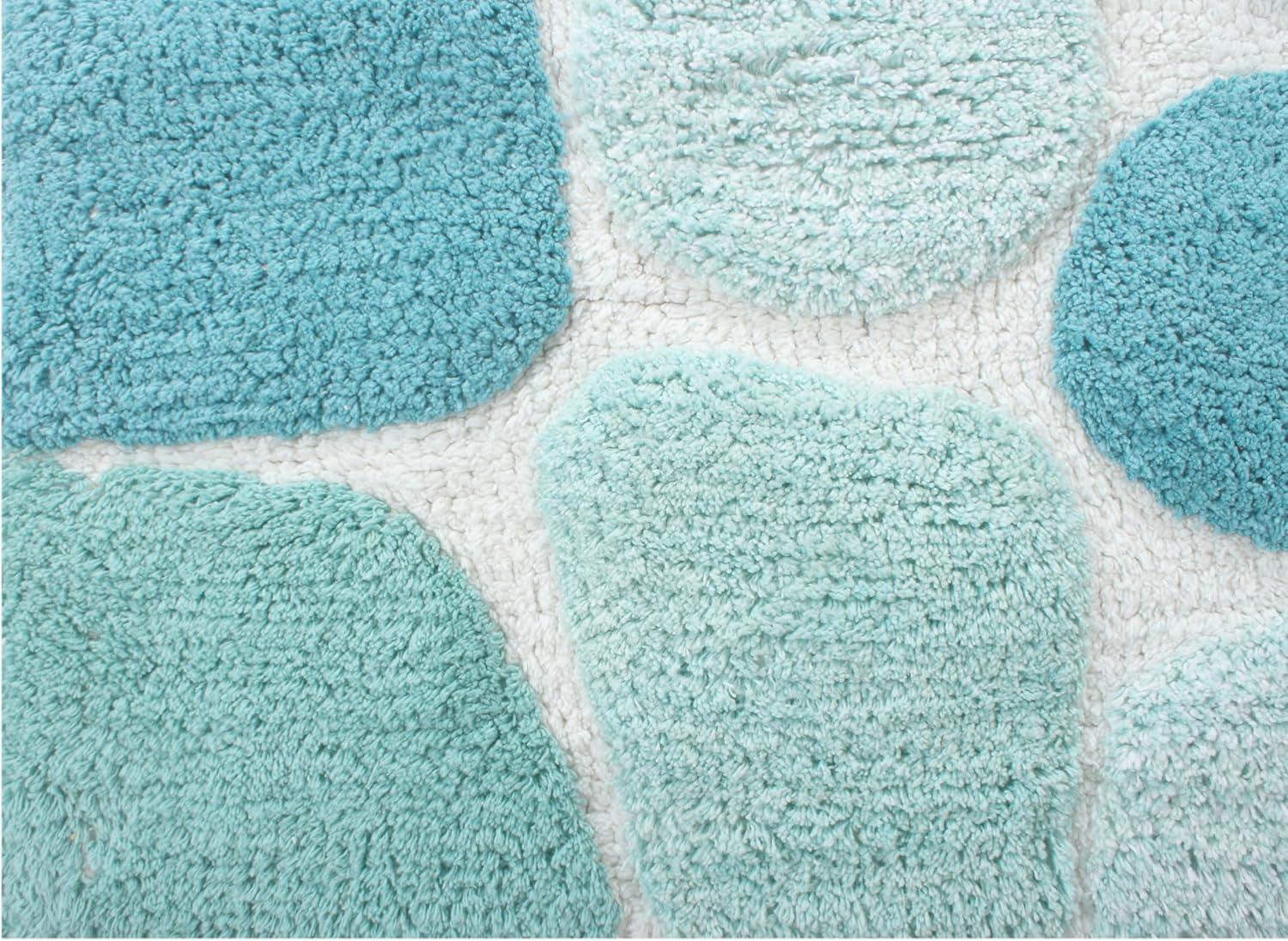 Chesapeake Pebbles 2 pc Arctic Blue Bath Rug Set (20"x32" & 20"x32")
