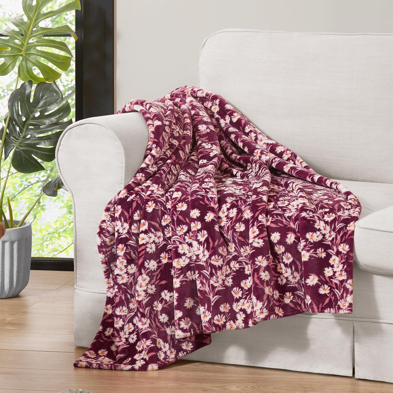 Jessica Simpson Jessica Simpson Plush Throw Blanket