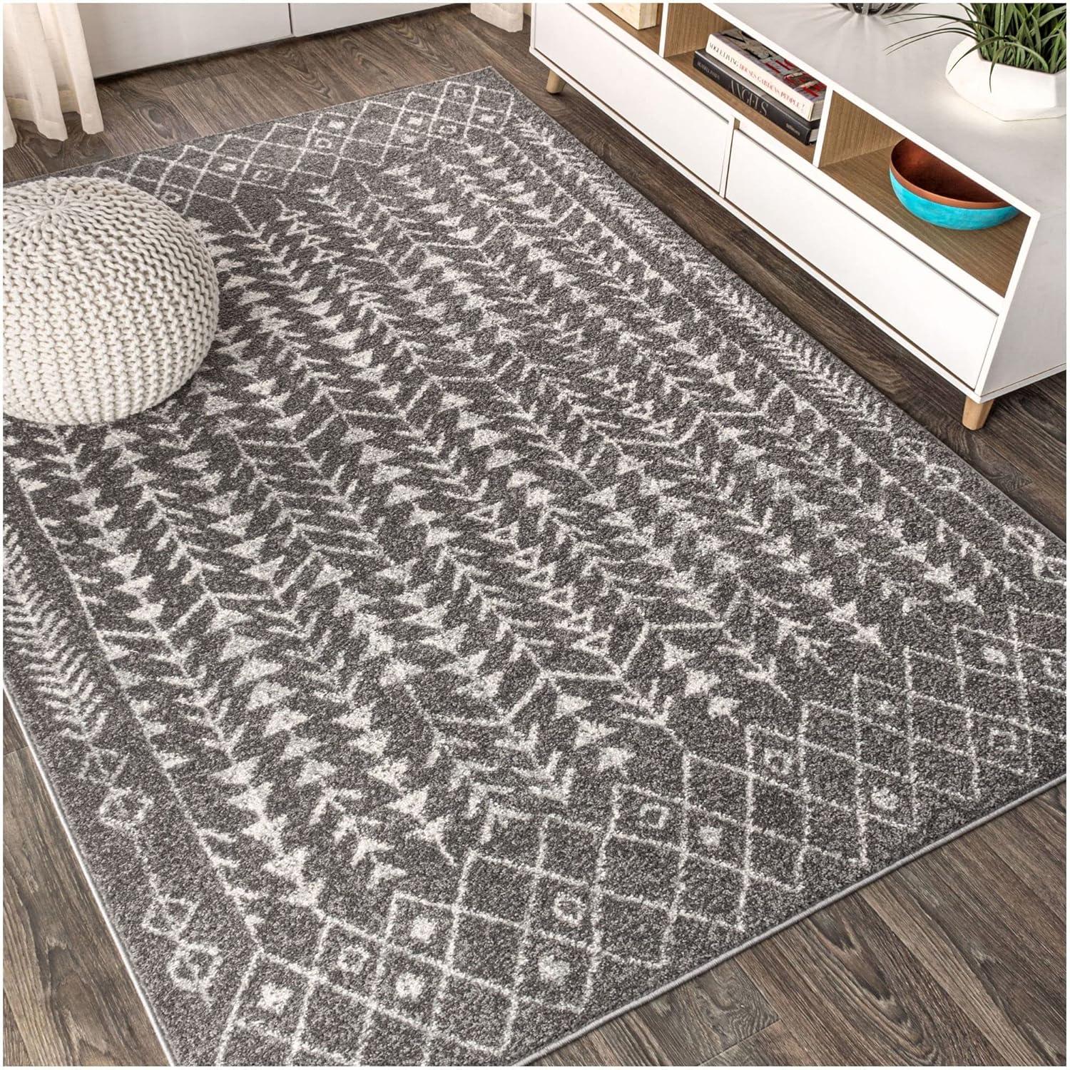 Ziri Moroccan Geometric Grey/Cream 3' x 5' Synthetic Area Rug