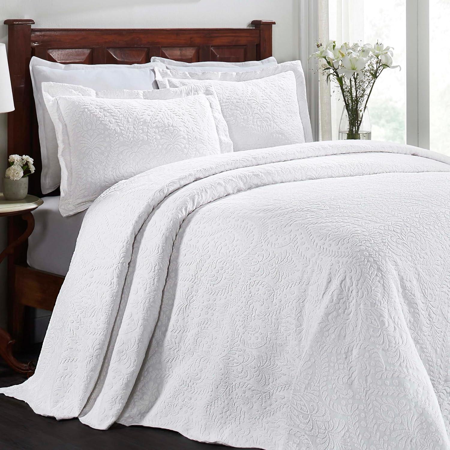 Aspen Floral Scalloped Edge Cotton Blend Coverlet / Bedspread Set