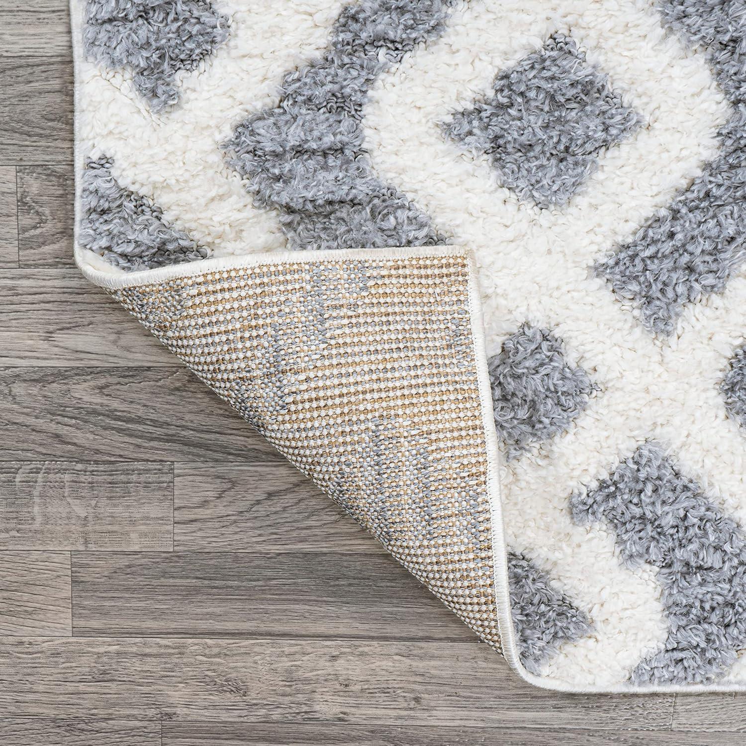 3' x 5' Astrid Retro Trellis High-Low Area Rug, Cream/Gray - JONATHAN Y